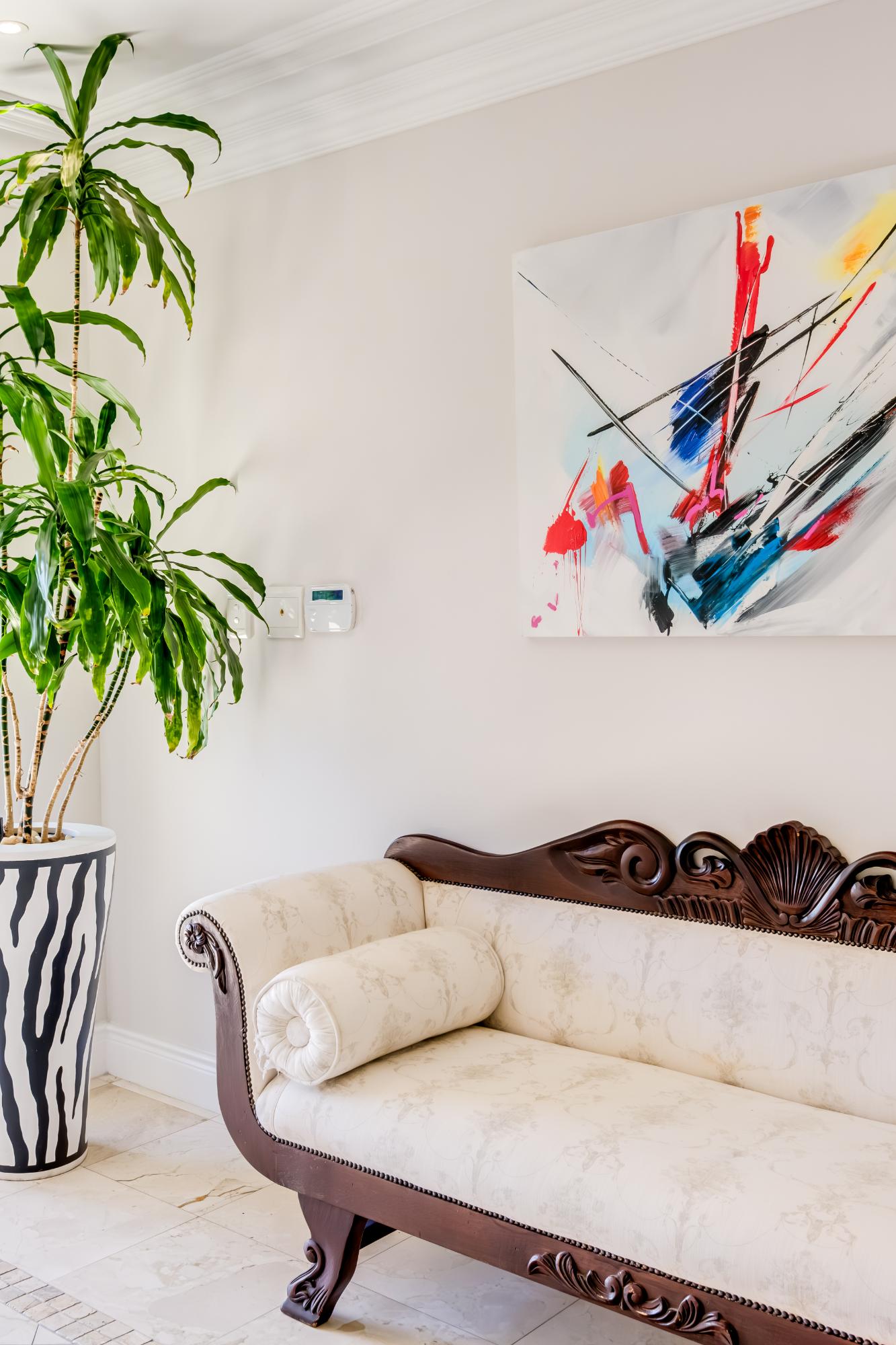 Indulge in Lavish Comfort at Villa Stanleon 9