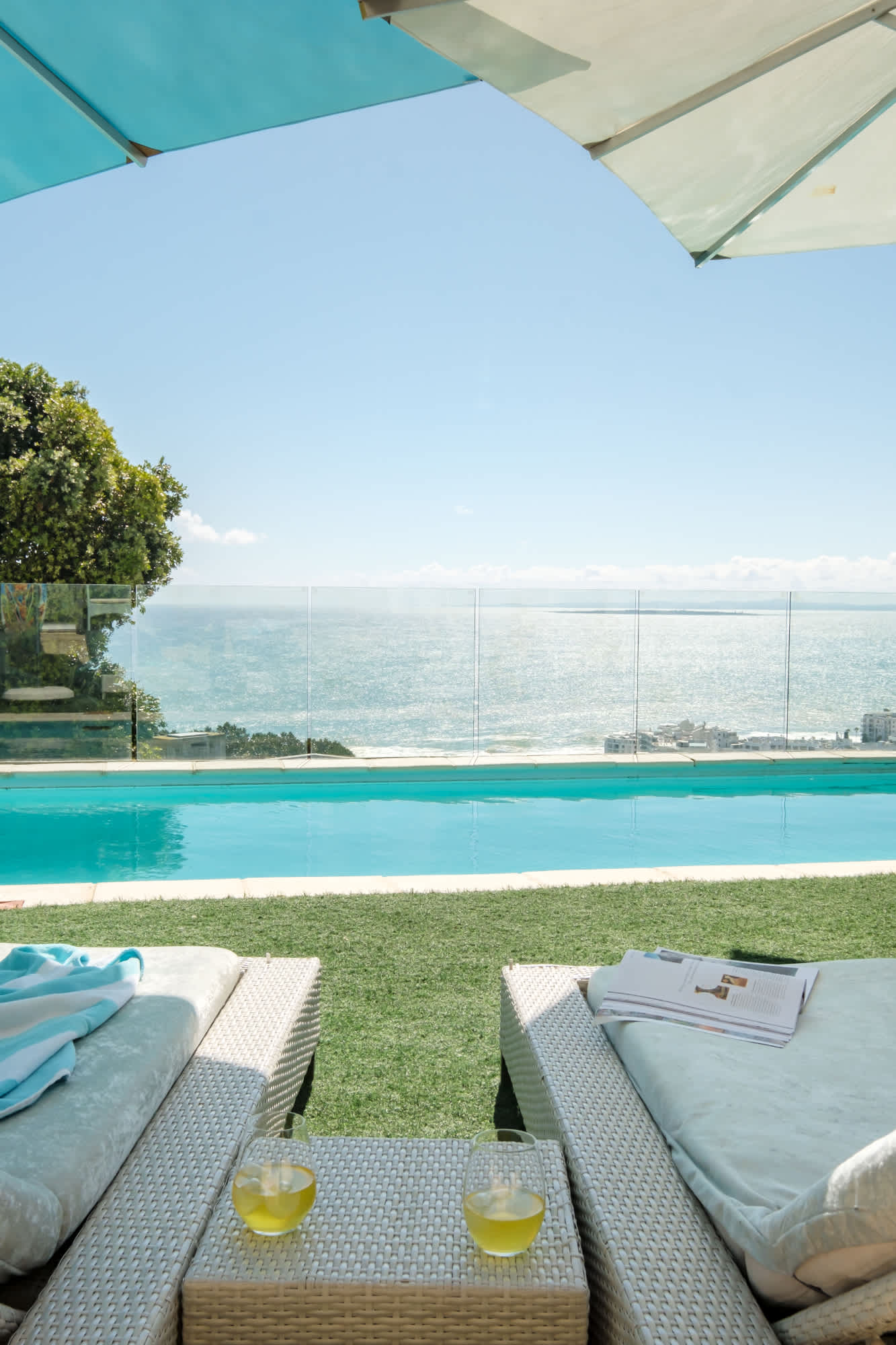 Indulge in Lavish Comfort at Villa Stanleon 8