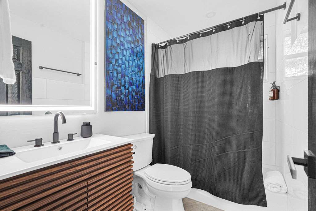 Relax & Stay Longer: Private Villa Oasis & Office Space