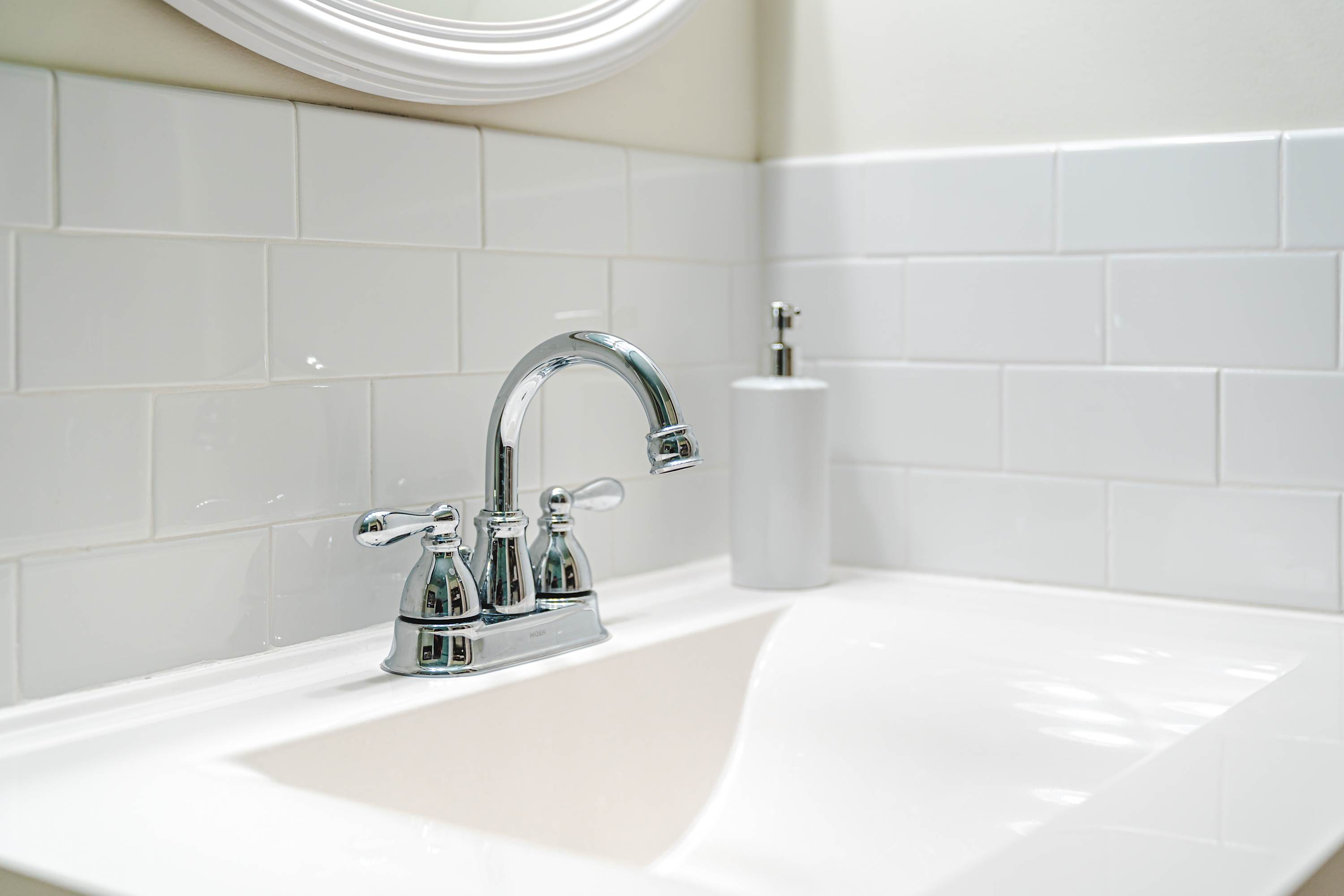 Beach house w/boardwalk, fire pit & putting green