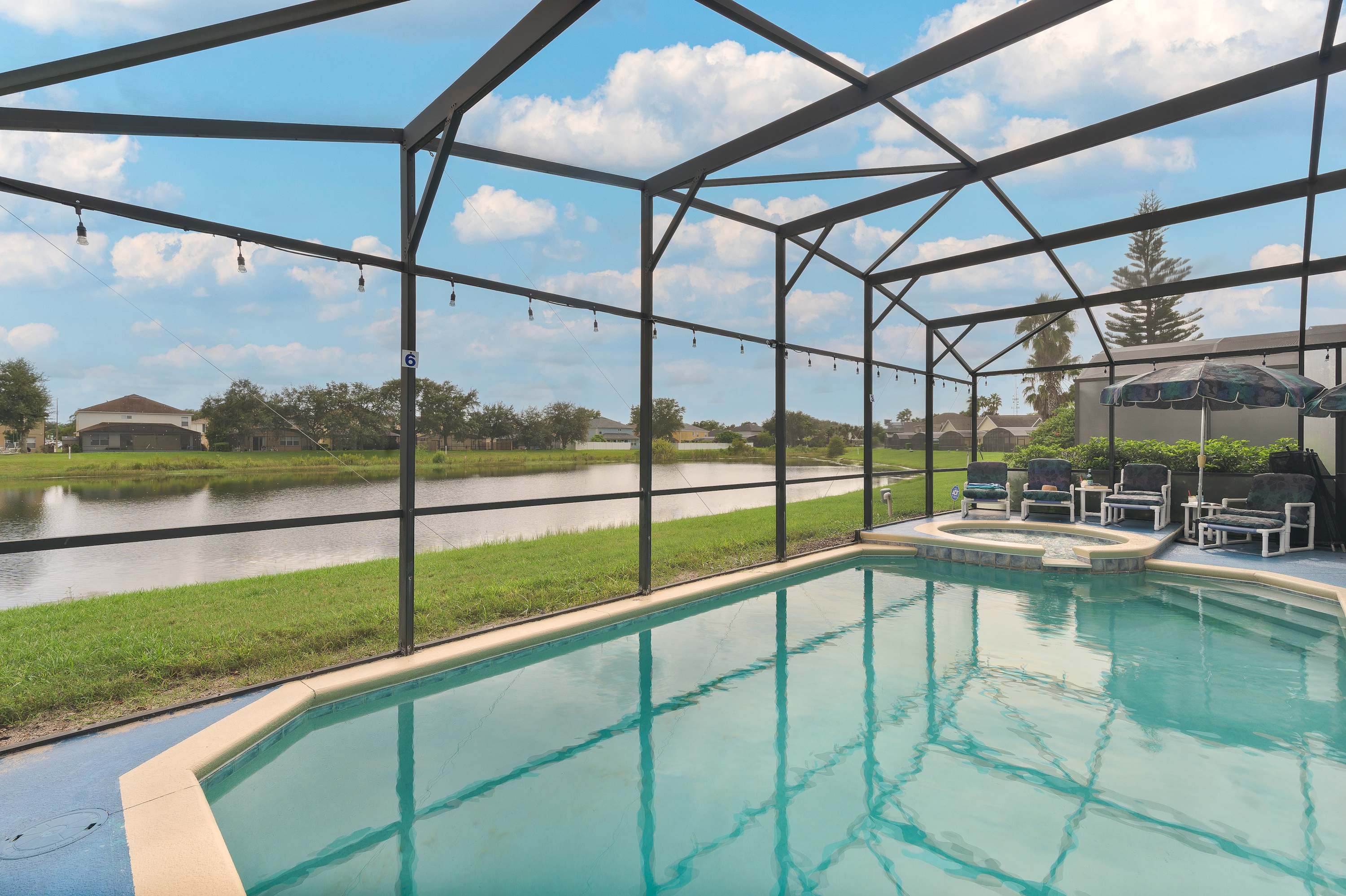 Single-Level Home w Heated Pool & 9MI to Disney