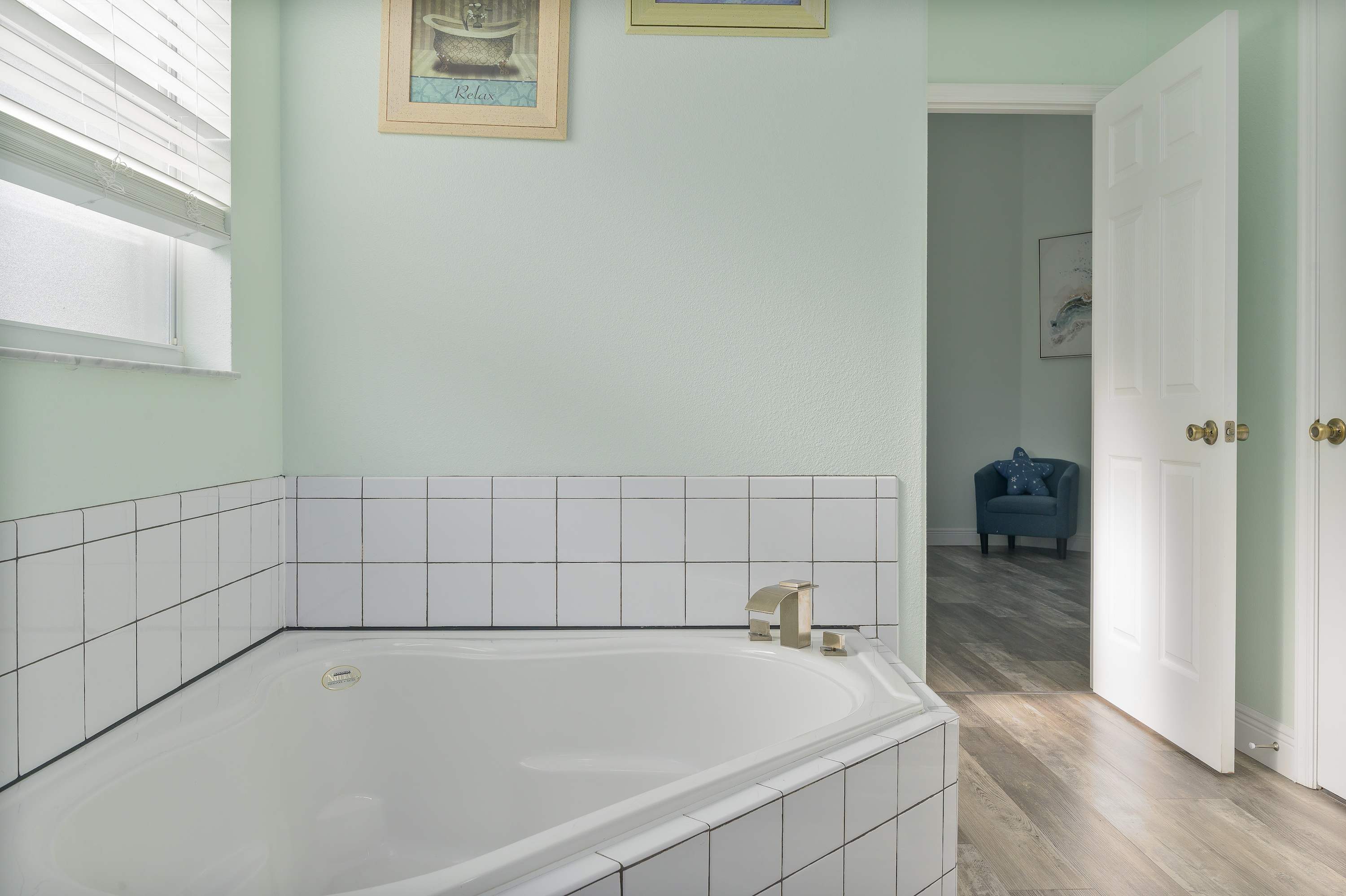 Single-Level Home w Heated Pool & 9MI to Disney