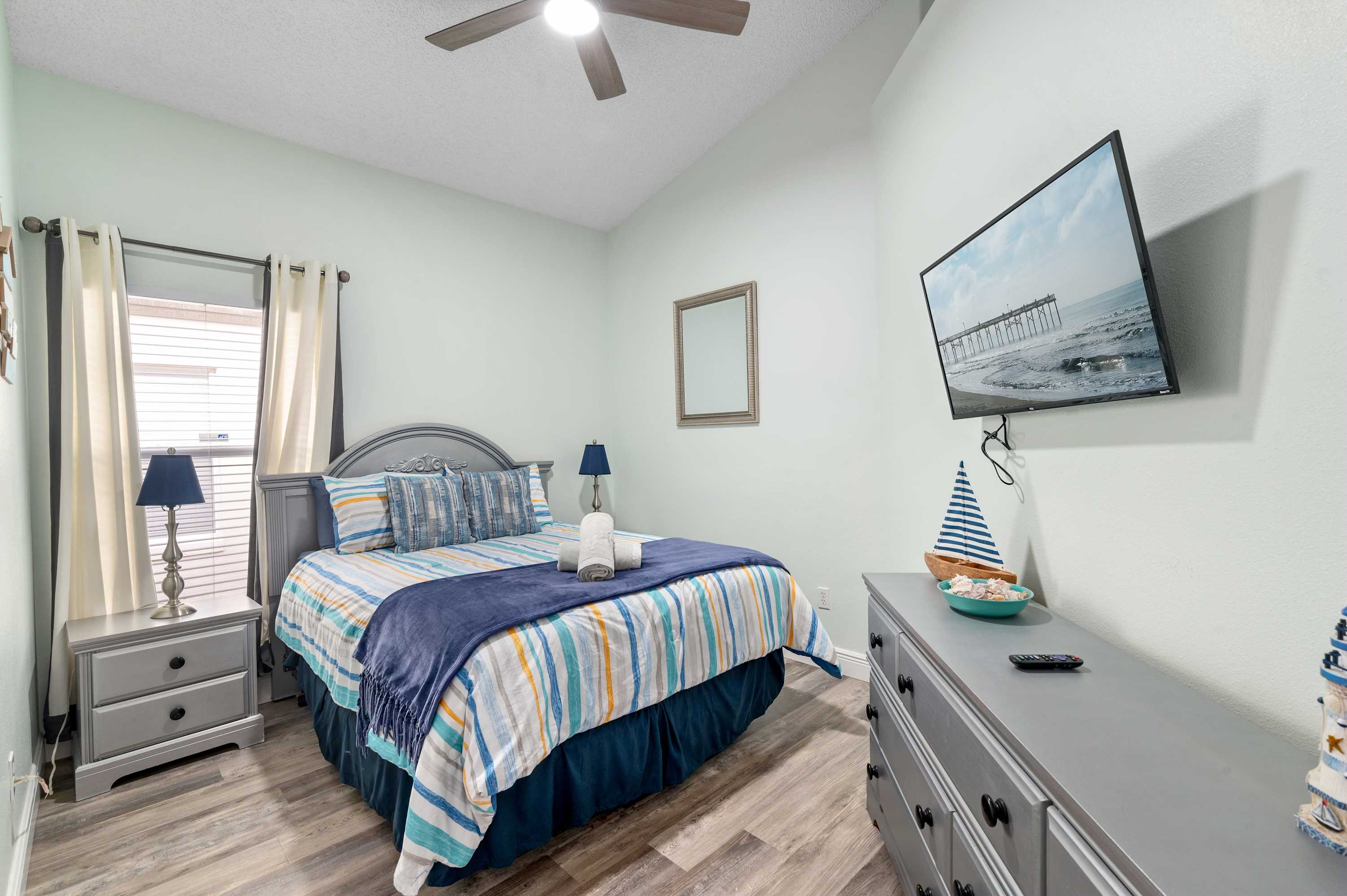 Single-Level Home w Heated Pool & 9MI to Disney