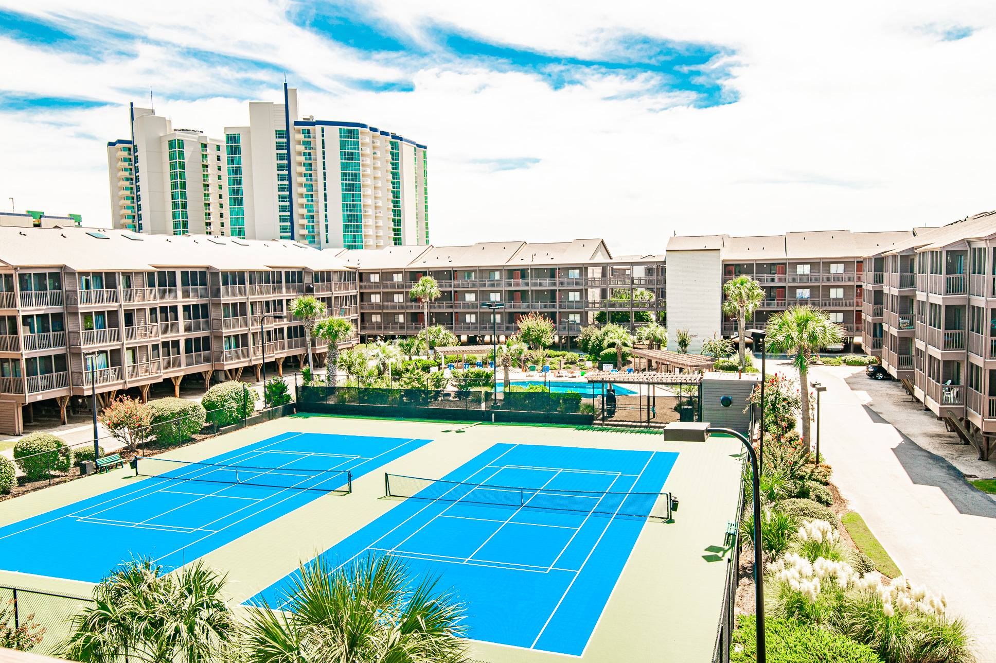 Sea Blue Suite at Tilghman w Pool and Pickleball