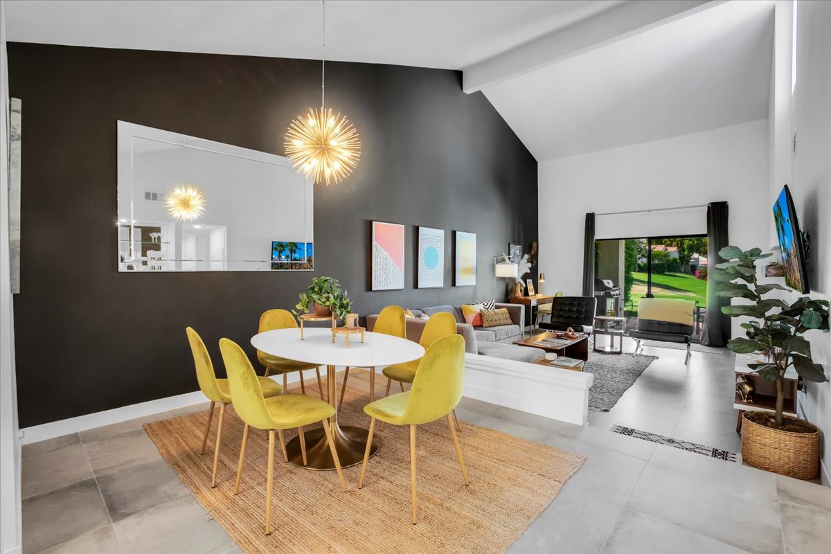 Modern 2BR Hacienda, Walk to LQ Resort! - Photo 5