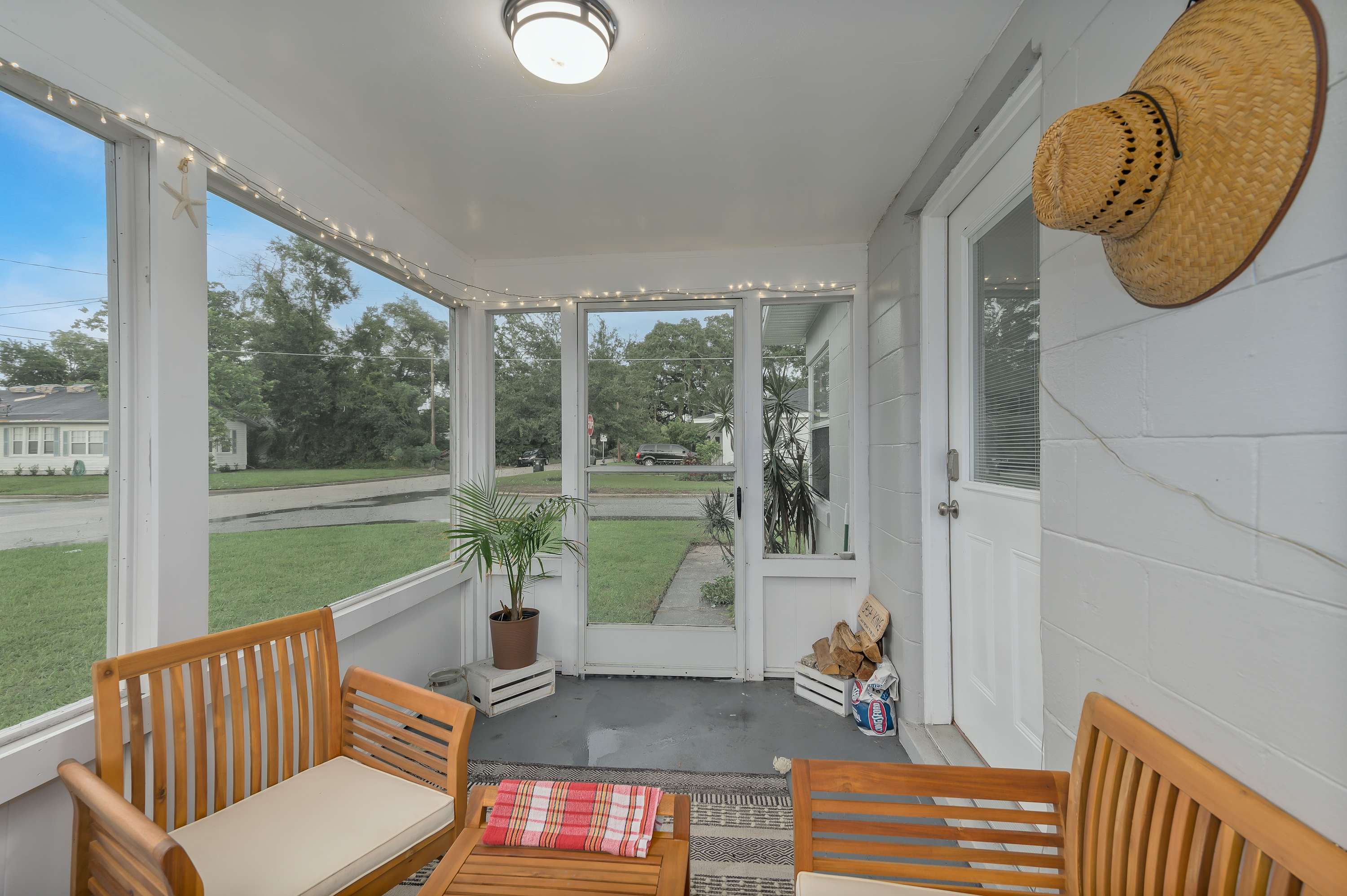 Stylish 2BR home w/ private entrance