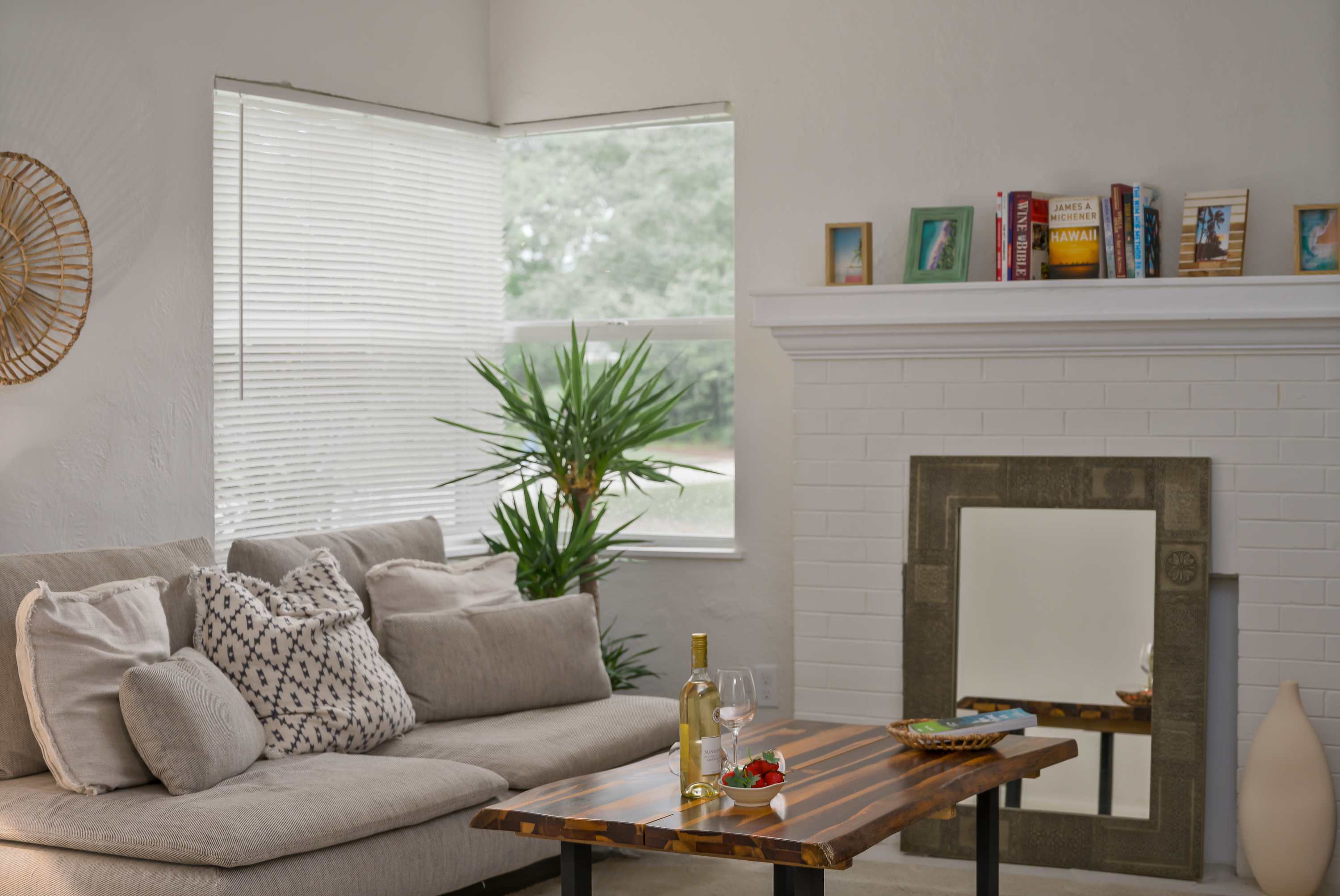 Stylish 2BR home w/ private entrance