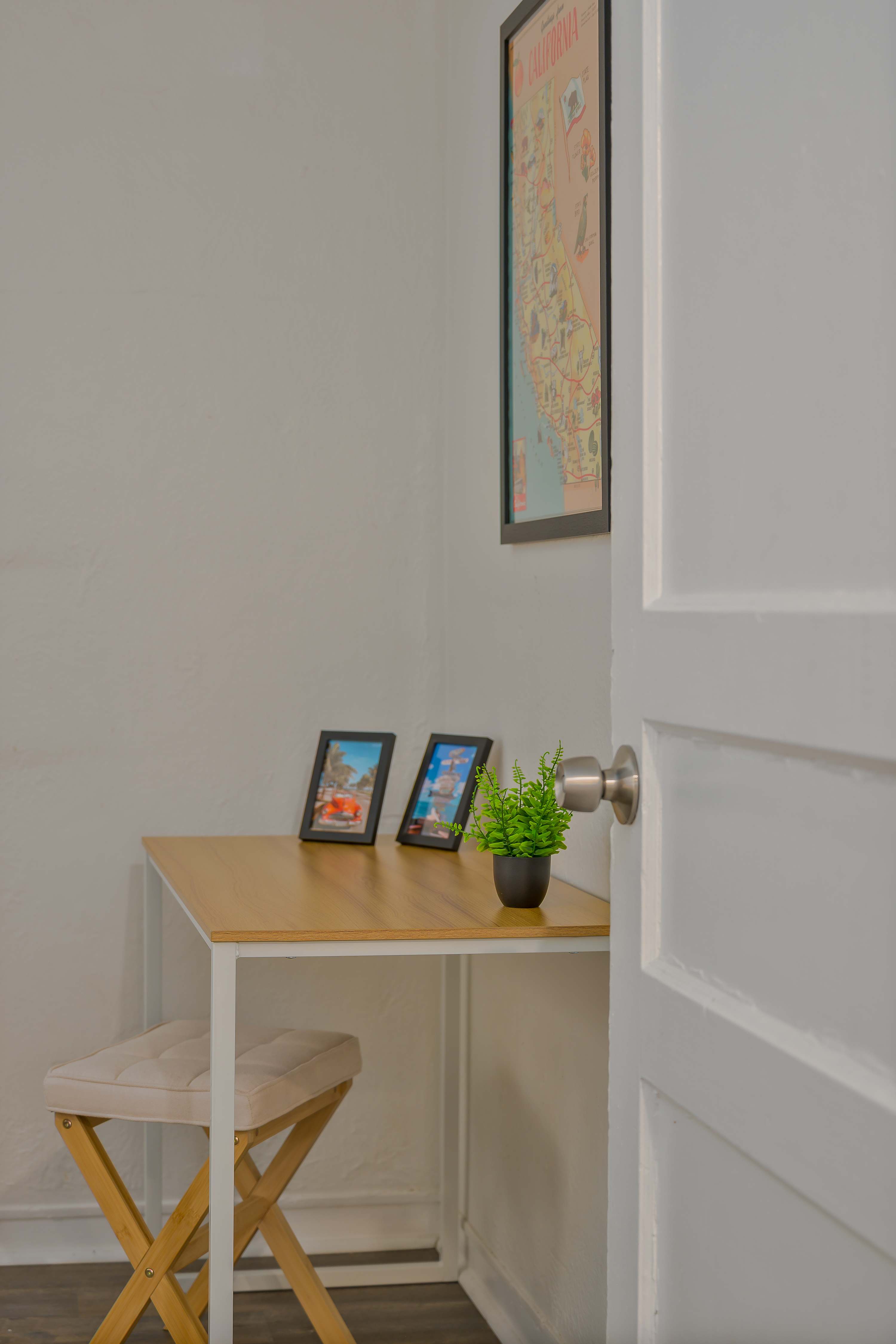 Stylish 2BR home w/ private entrance