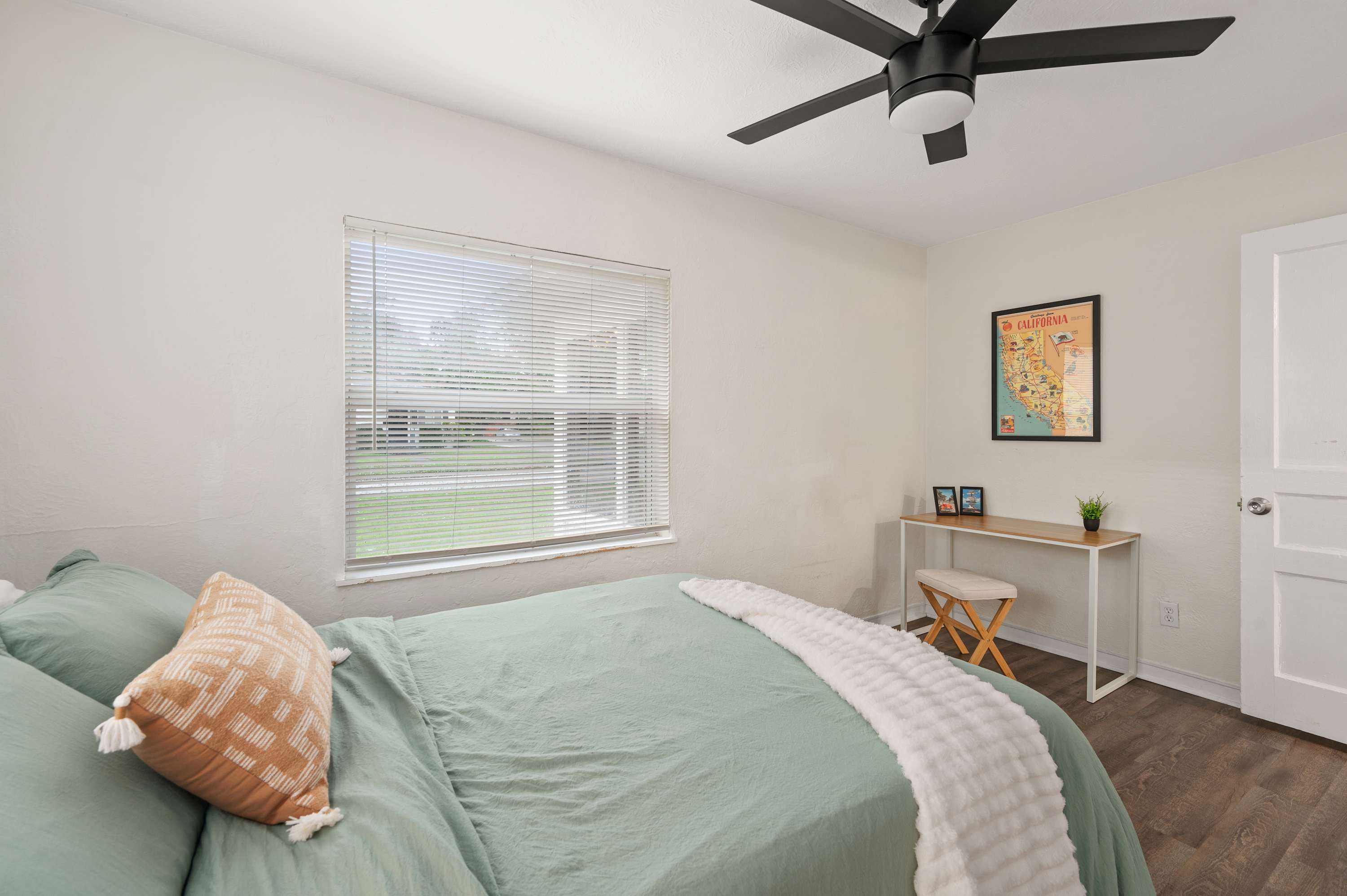 Stylish 2BR home w/ private entrance