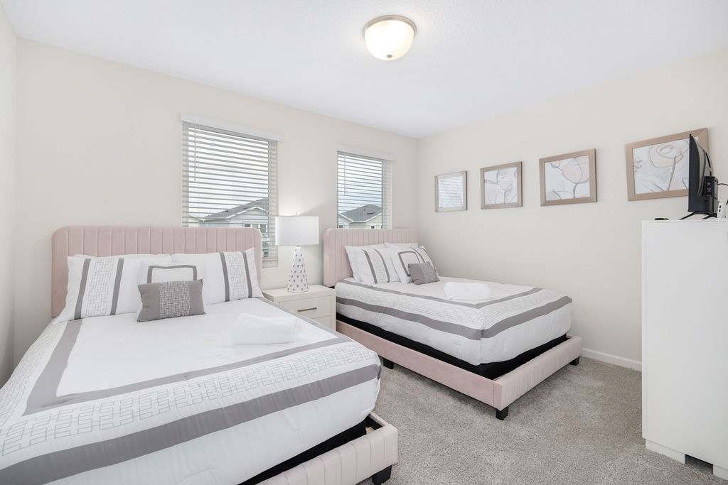 Brand NEW Eden Gardens Community! Luxury KOSHER Villa-w/ Pool! + 12 MI to Disney!