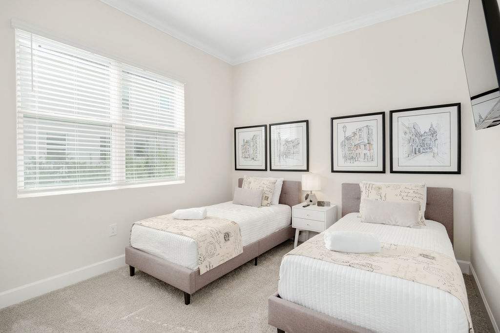 Brand NEW Eden Gardens Community! Luxury KOSHER Villa-w/ Pool! + 12 MI to Disney!