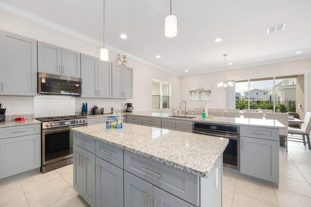 Brand NEW Eden Gardens Community! Luxury KOSHER Villa-w/ Pool! + 12 MI to Disney!