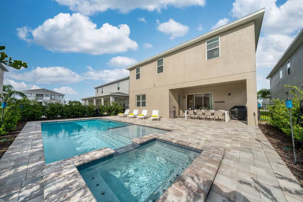 Brand NEW Eden Gardens Community! Luxury KOSHER Villa-w/ Pool! + 12 MI to Disney!