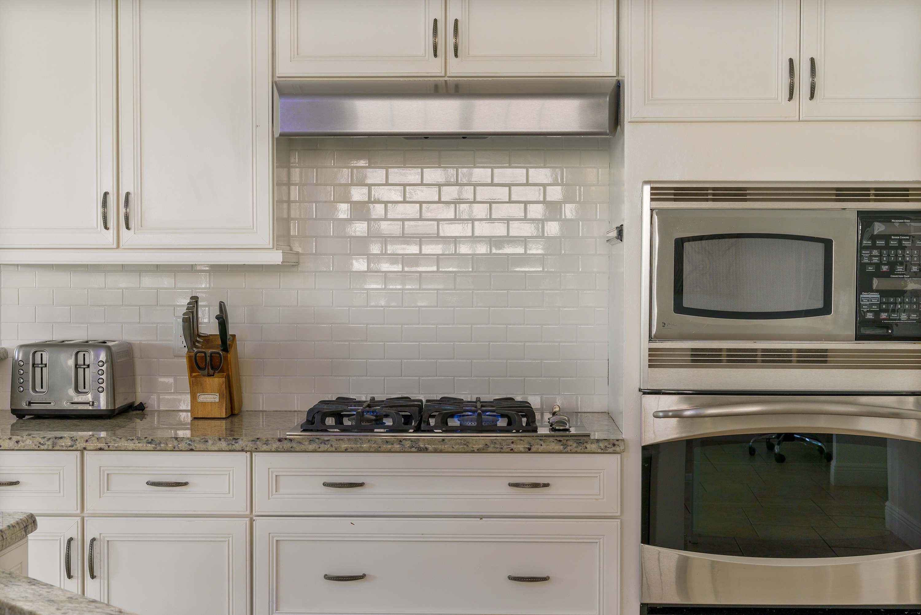 Golf Course View! Game Room, Private Heated Pool!