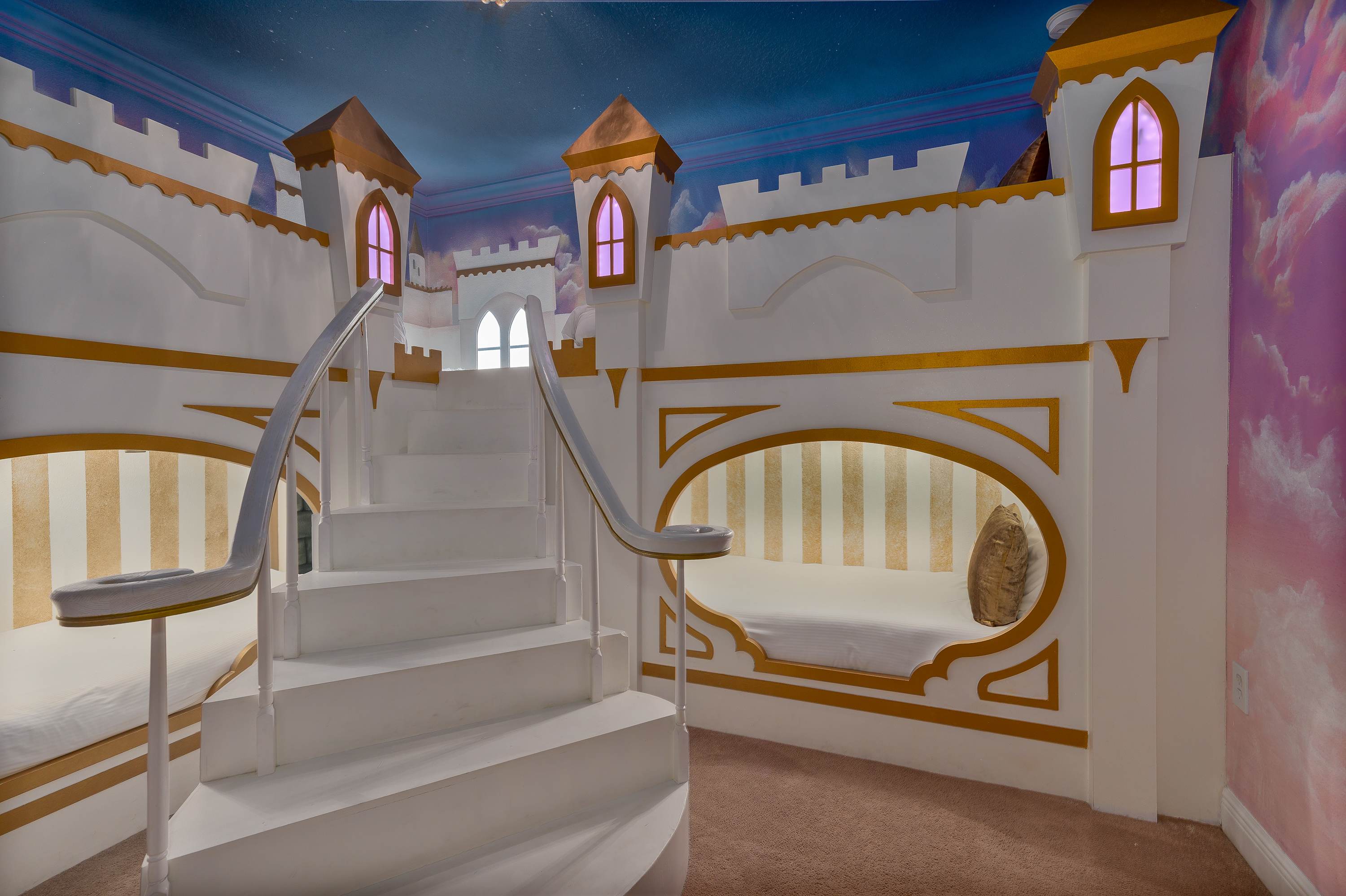 Golf Course View! Game Room, Private Heated Pool!