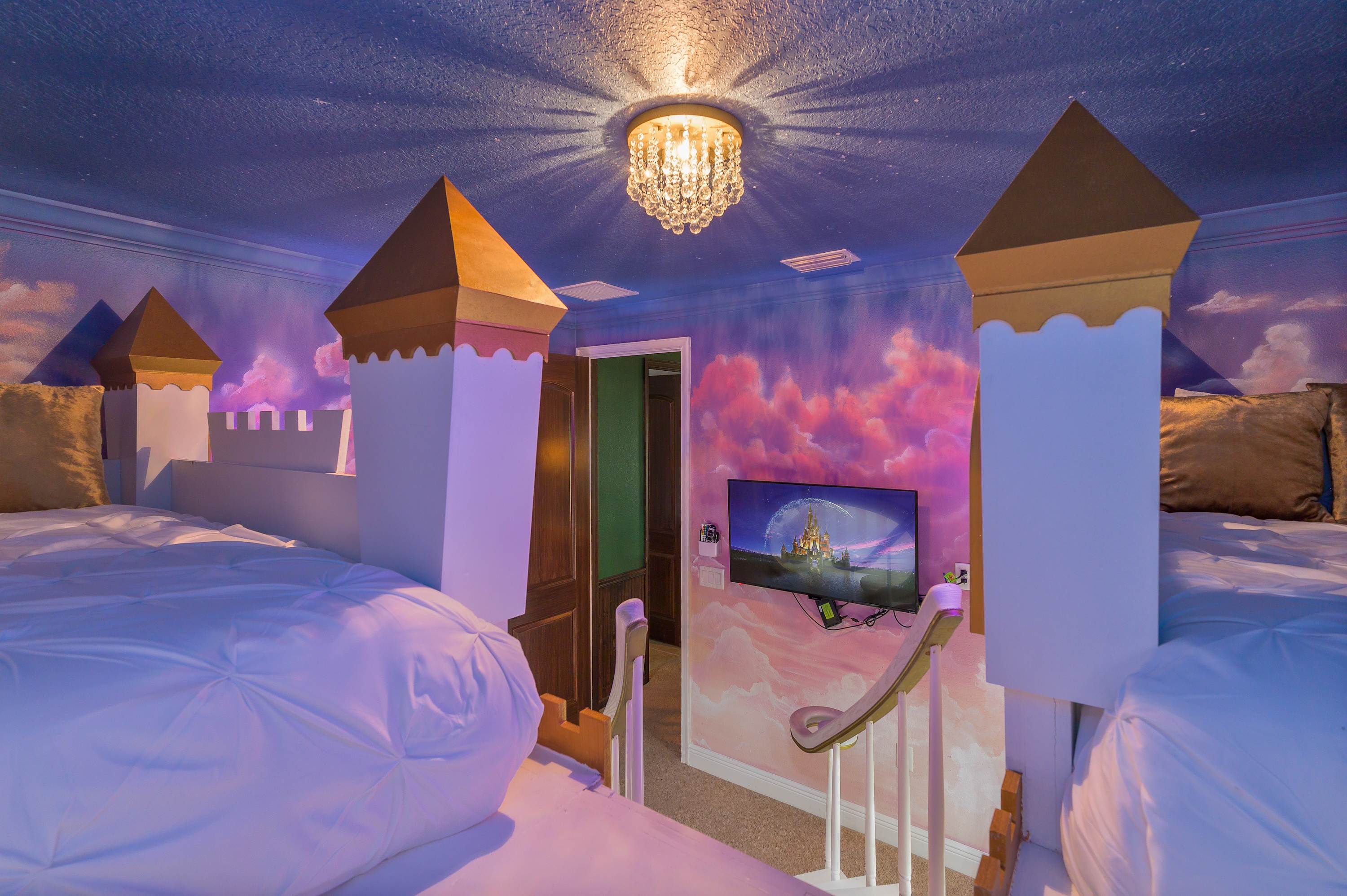 Golf Course View! Game Room, Private Heated Pool!