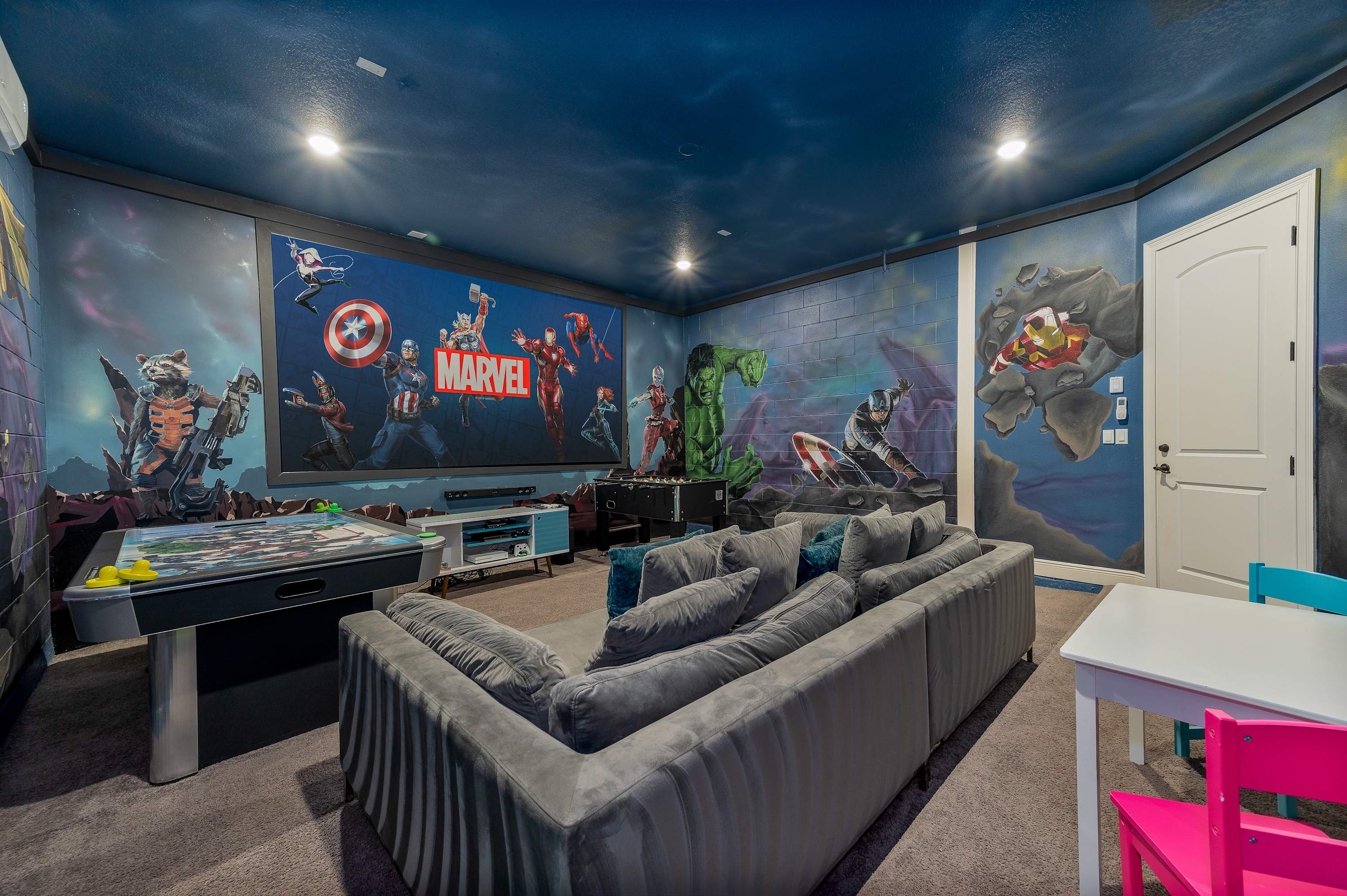 Golf Course View! Game Room, Private Heated Pool!