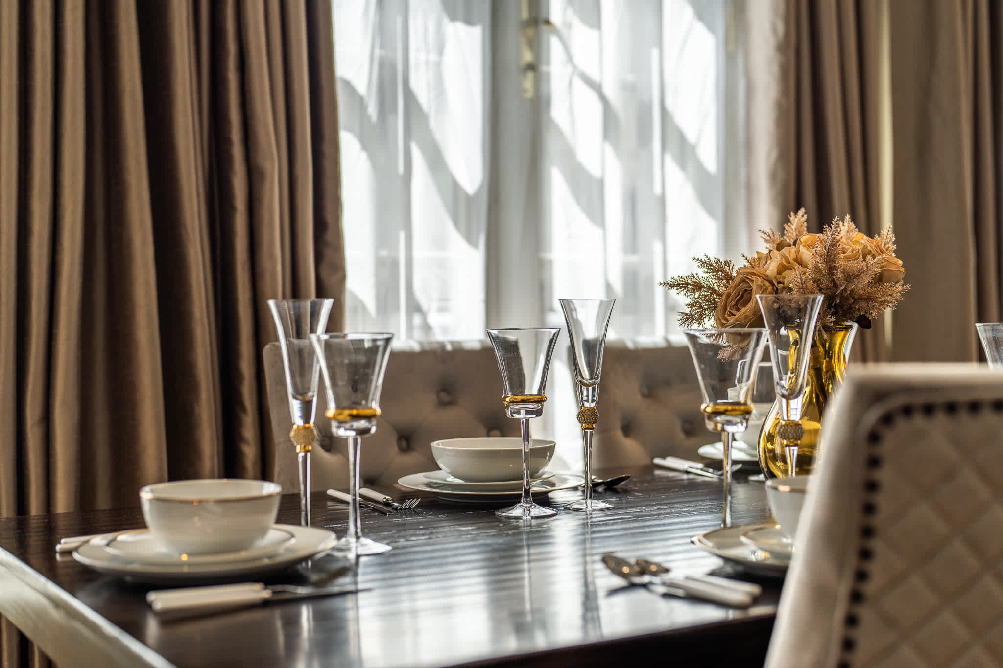 View Luxury 4-Bed Apartment in Mayfair in Hertford Street W1J 7SL Luxury 4-Bed Apartment in Mayfair in Hertford Street W1J 7SL - Property image 8 - VivreStays