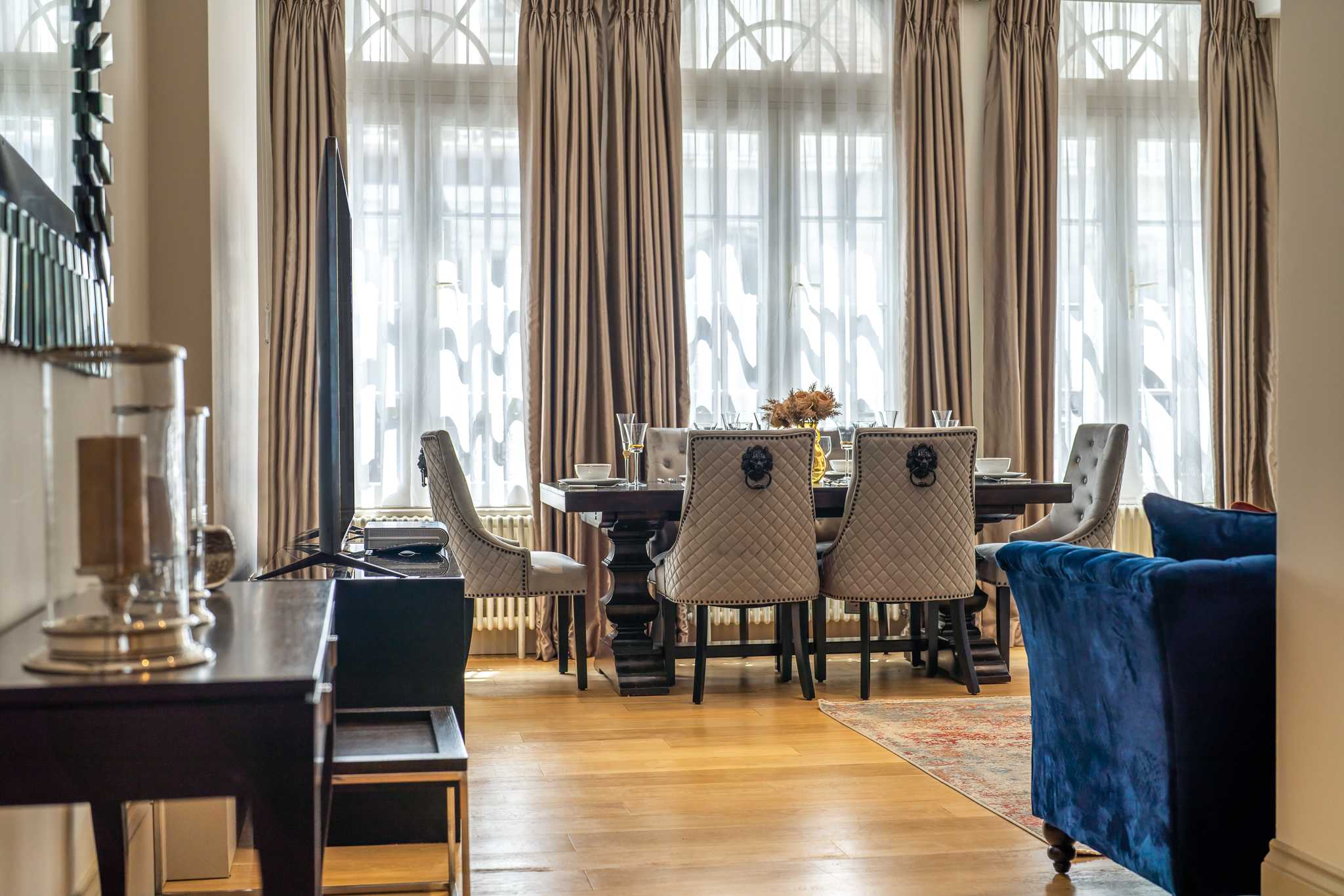 View Luxury 4-Bed Apartment in Mayfair in Hertford Street W1J 7SL Luxury 4-Bed Apartment in Mayfair in Hertford Street W1J 7SL - Property image 9 - VivreStays