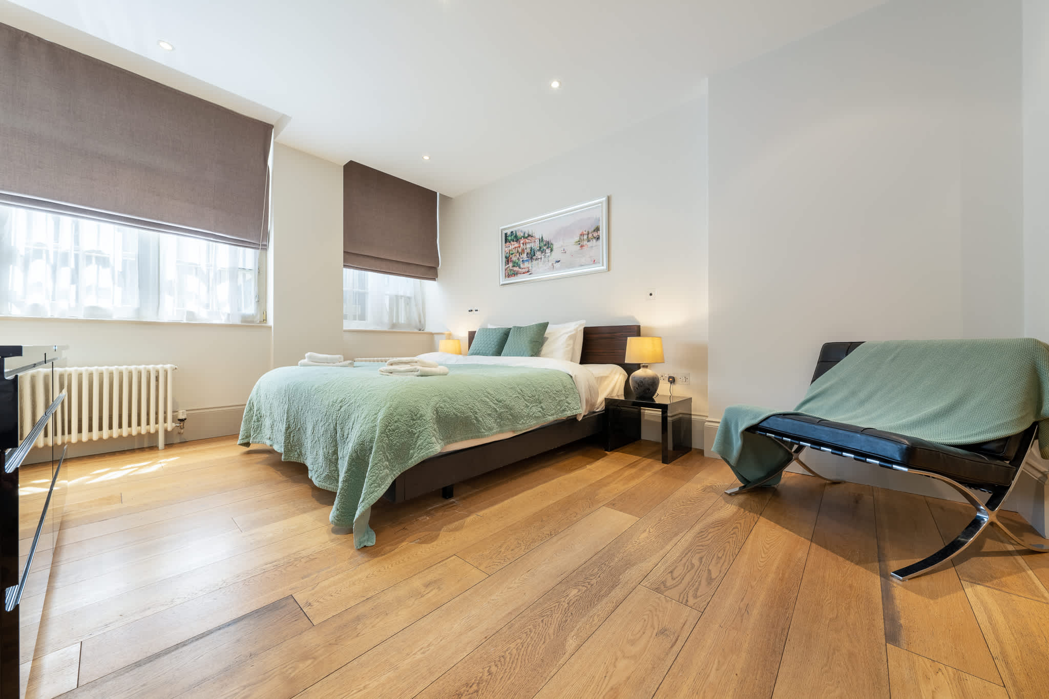 View Luxury 4-Bed Apartment in Mayfair in Hertford Street W1J 7SL Luxury 4-Bed Apartment in Mayfair in Hertford Street W1J 7SL - Property image 16 - VivreStays