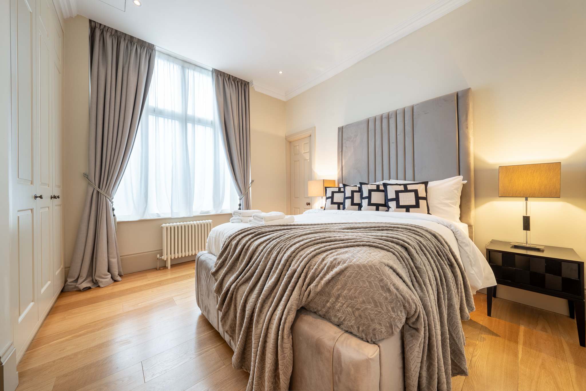 Modern Mayfair Apartment near Hyde Park