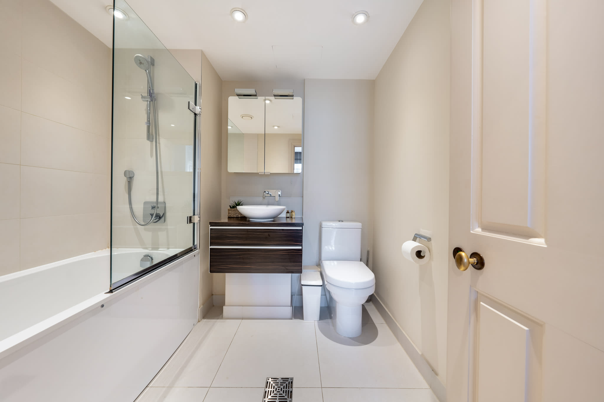Luxurious Mayfair Apartment near Hyde Park in Hertford Street W1J - Property image 10 - VivreStays