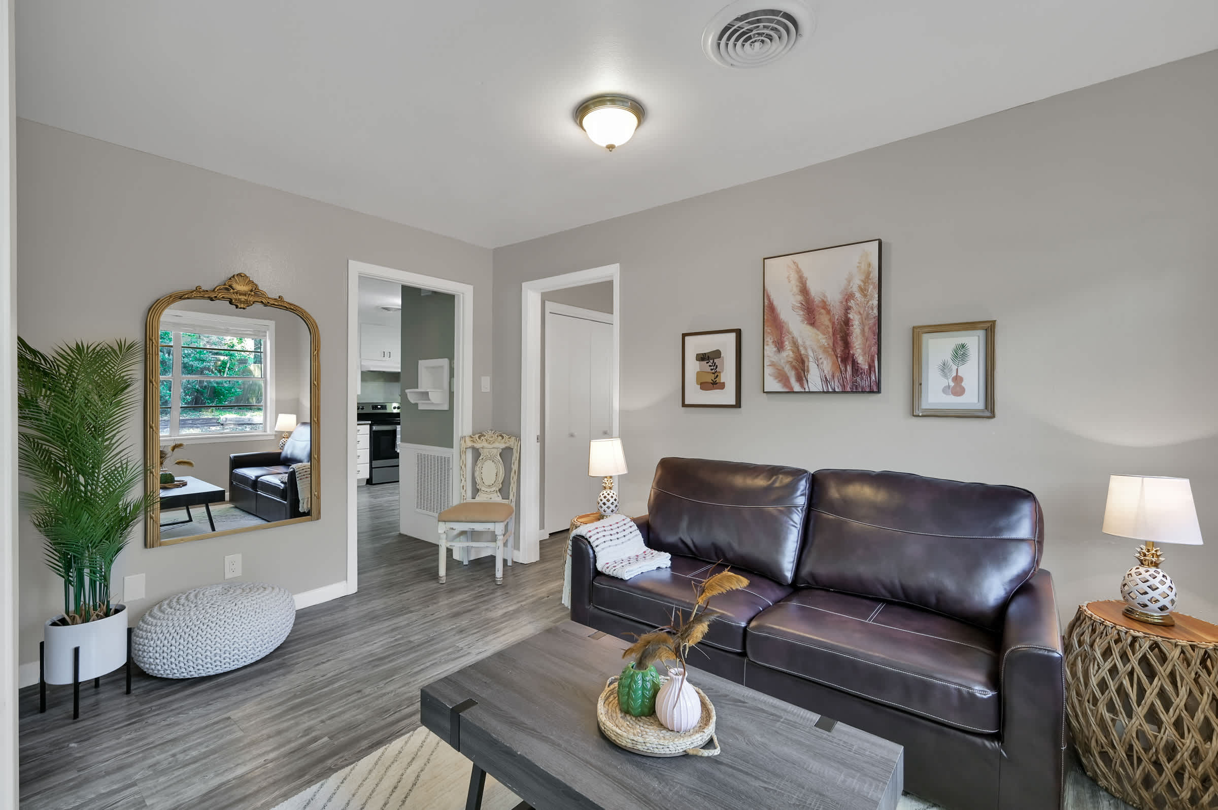 Bearkat Cove, Huntsville Getaway, Private Backyard — Huntsville, TX — vacation rental