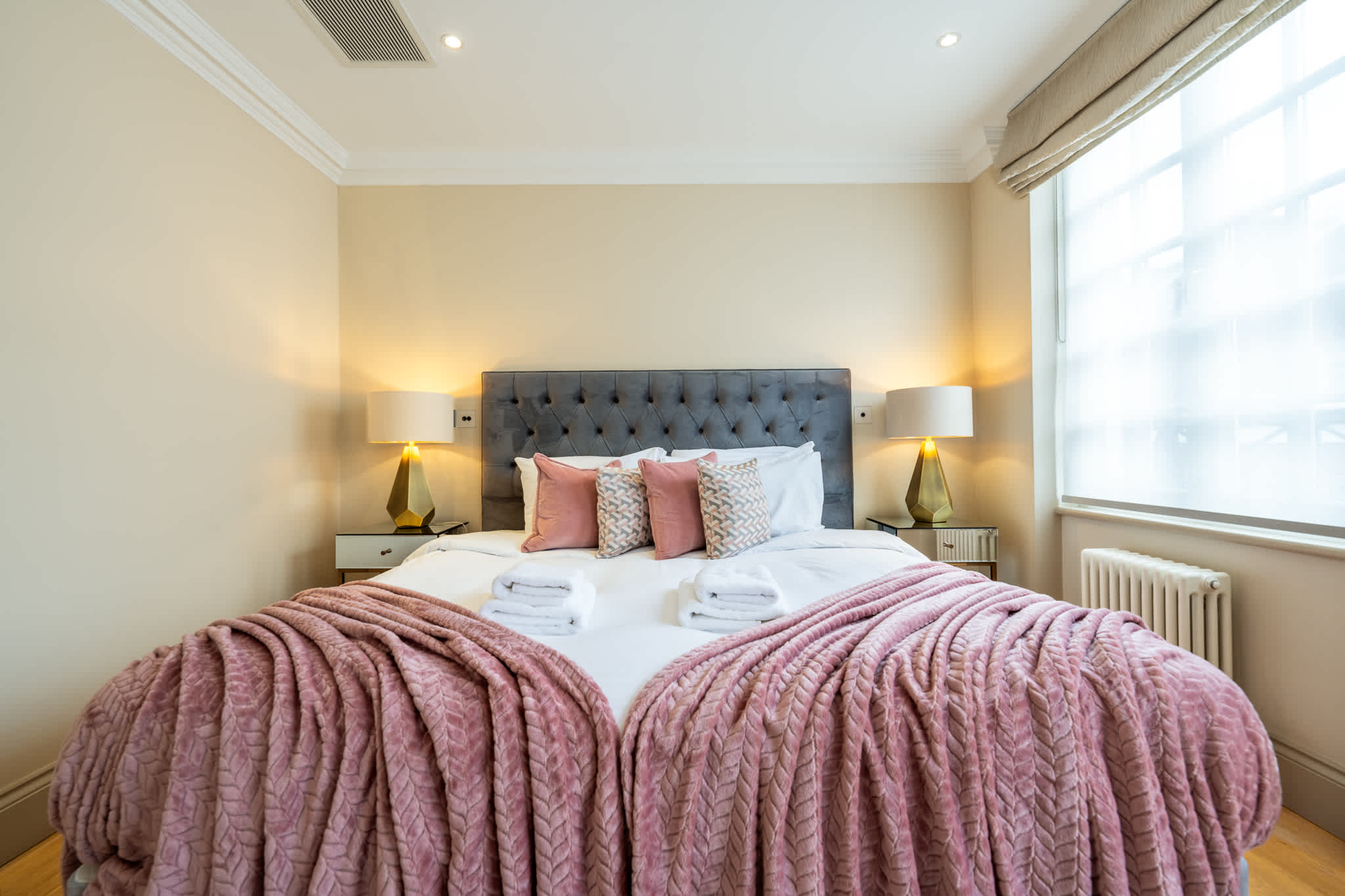 Luxurious Mayfair Apartment near Hyde Park in Hertford Street W1J 7SL - Property image 5 - VivreStays