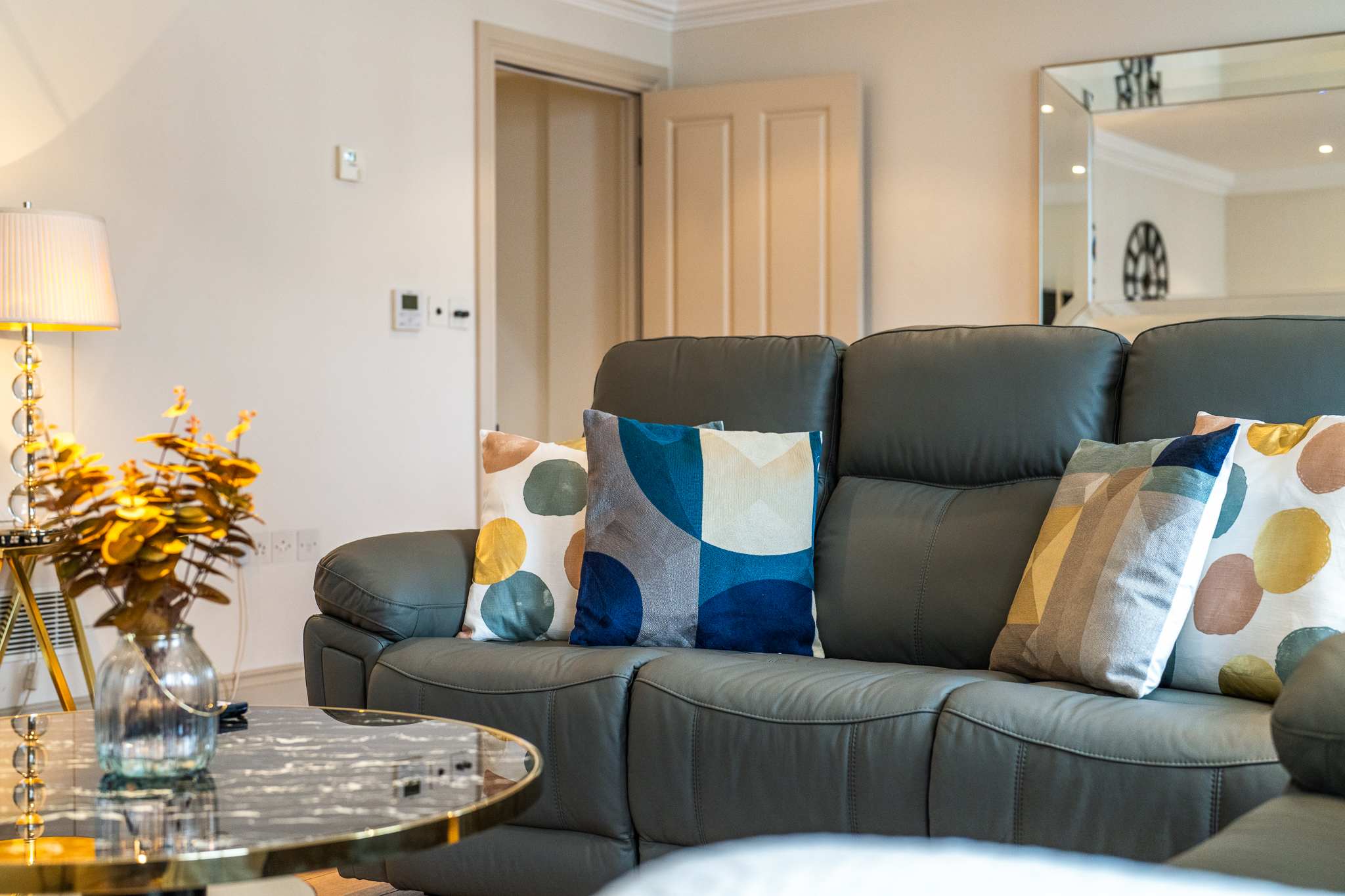 View Luxury Two-Bedroom Apt in Mayfair, London in Hertford Street W1J 7SL Luxury Two-Bedroom Apt in Mayfair, London in Hertford Street W1J 7SL - Property image 21 - VivreStays