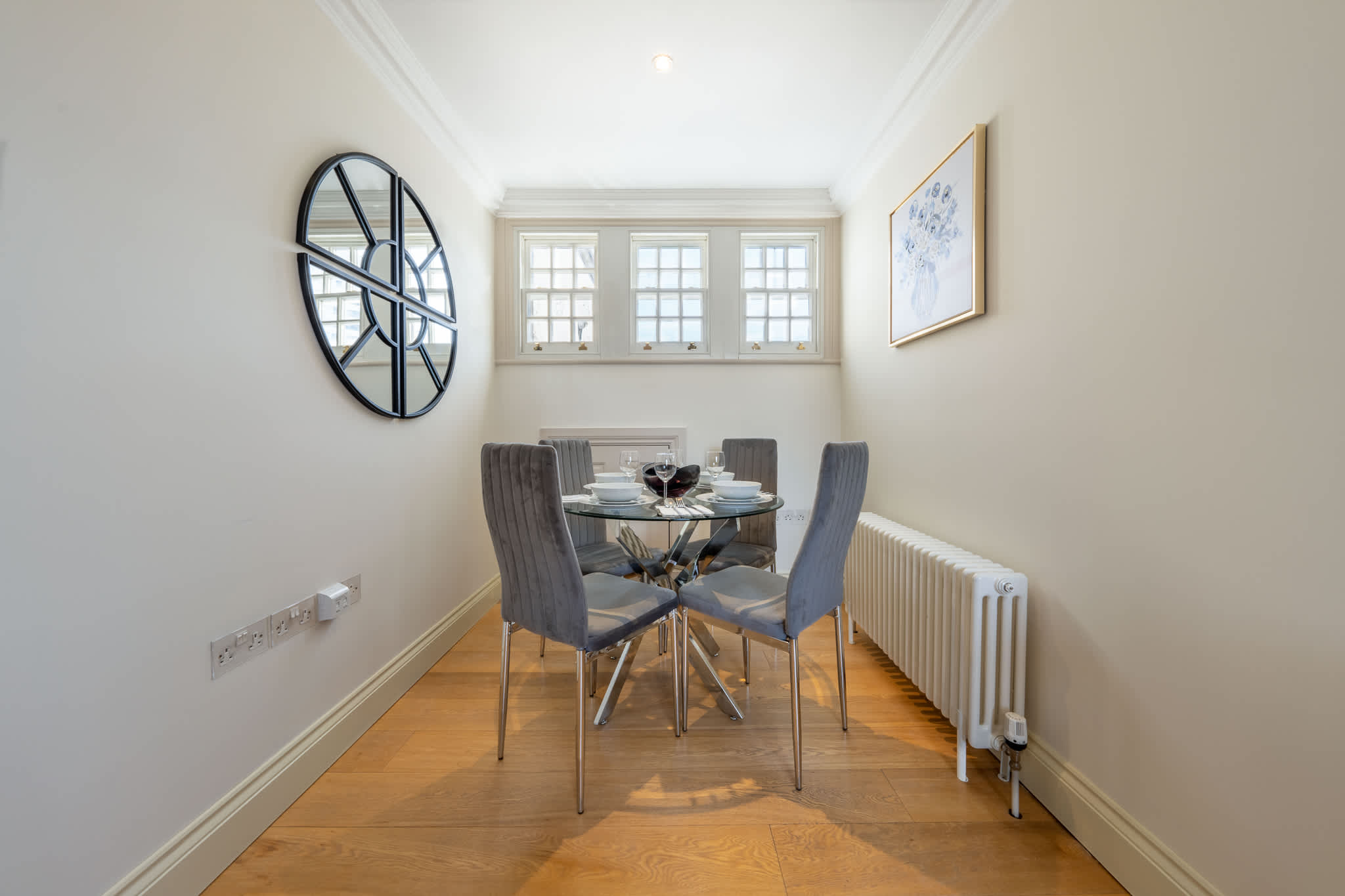 View Luxury Mayfair Apartment Near Hyde Park in Hertford Street W1J Luxury Mayfair Apartment Near Hyde Park in Hertford Street W1J - Property image 15 - VivreStays
