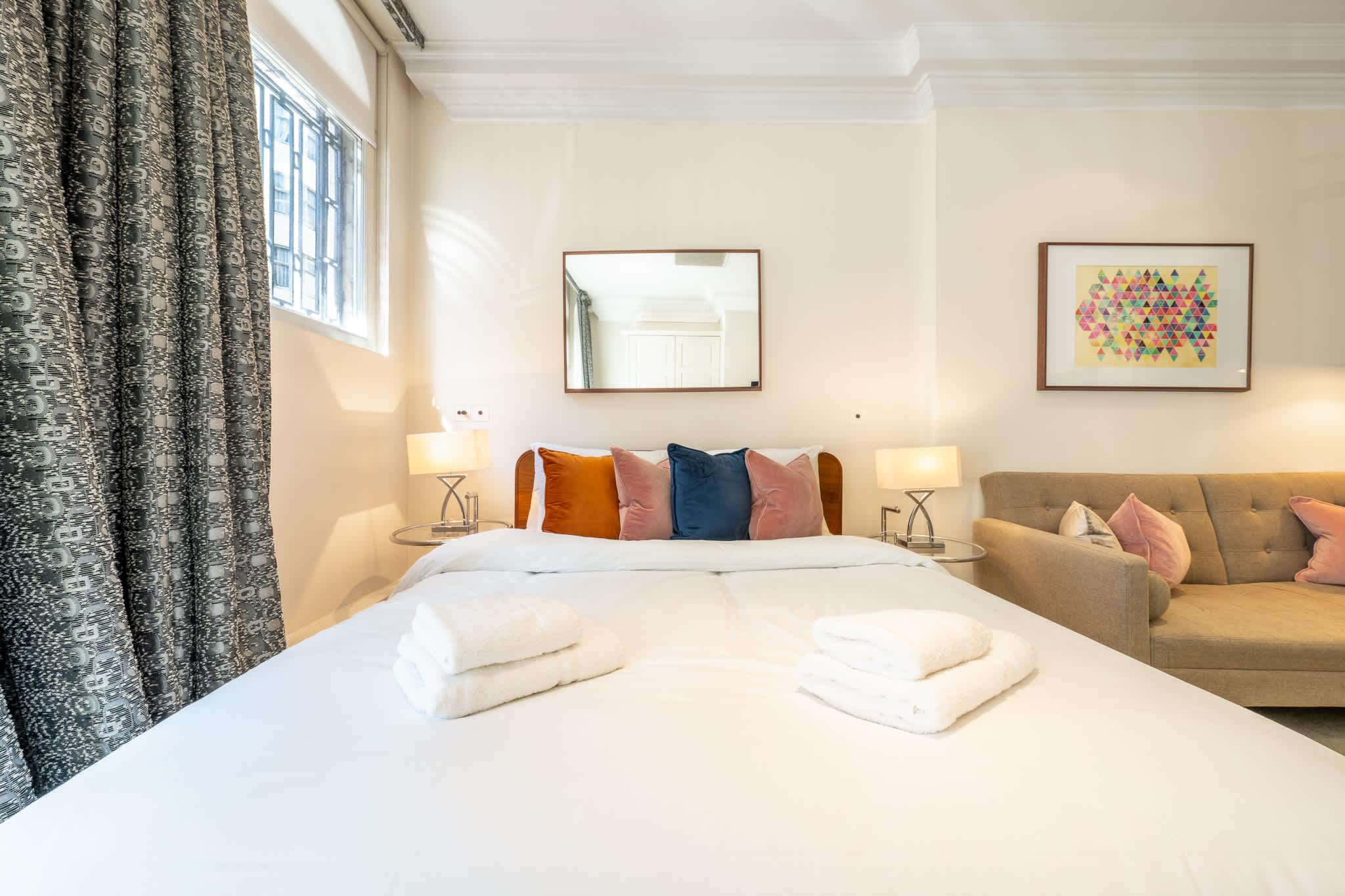 Modern Studio in Mayfair next to Hyde Park in Hertford Street W1J - Property image 8 - VivreStays