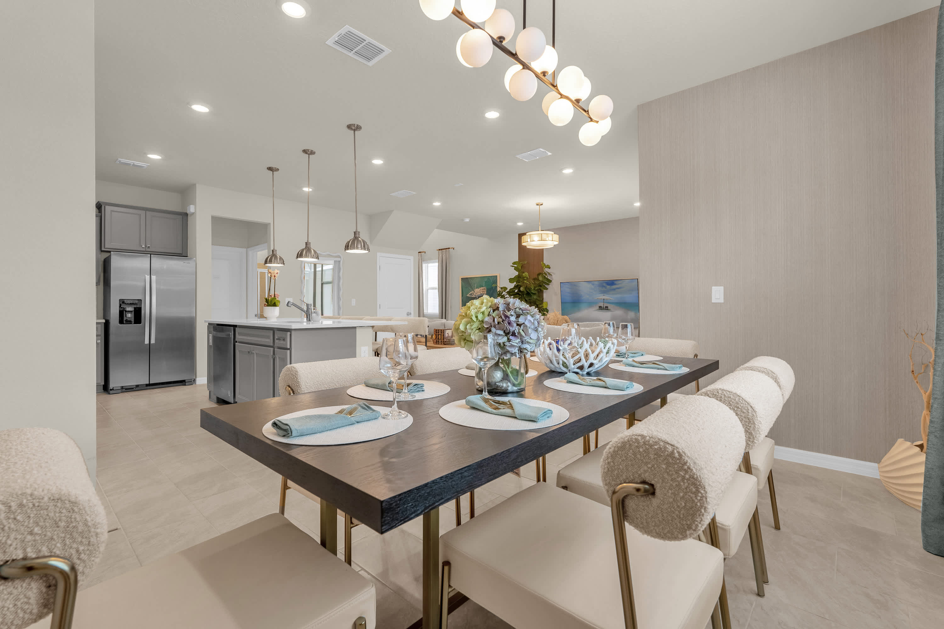 Large Capacity Indoor Dining Table