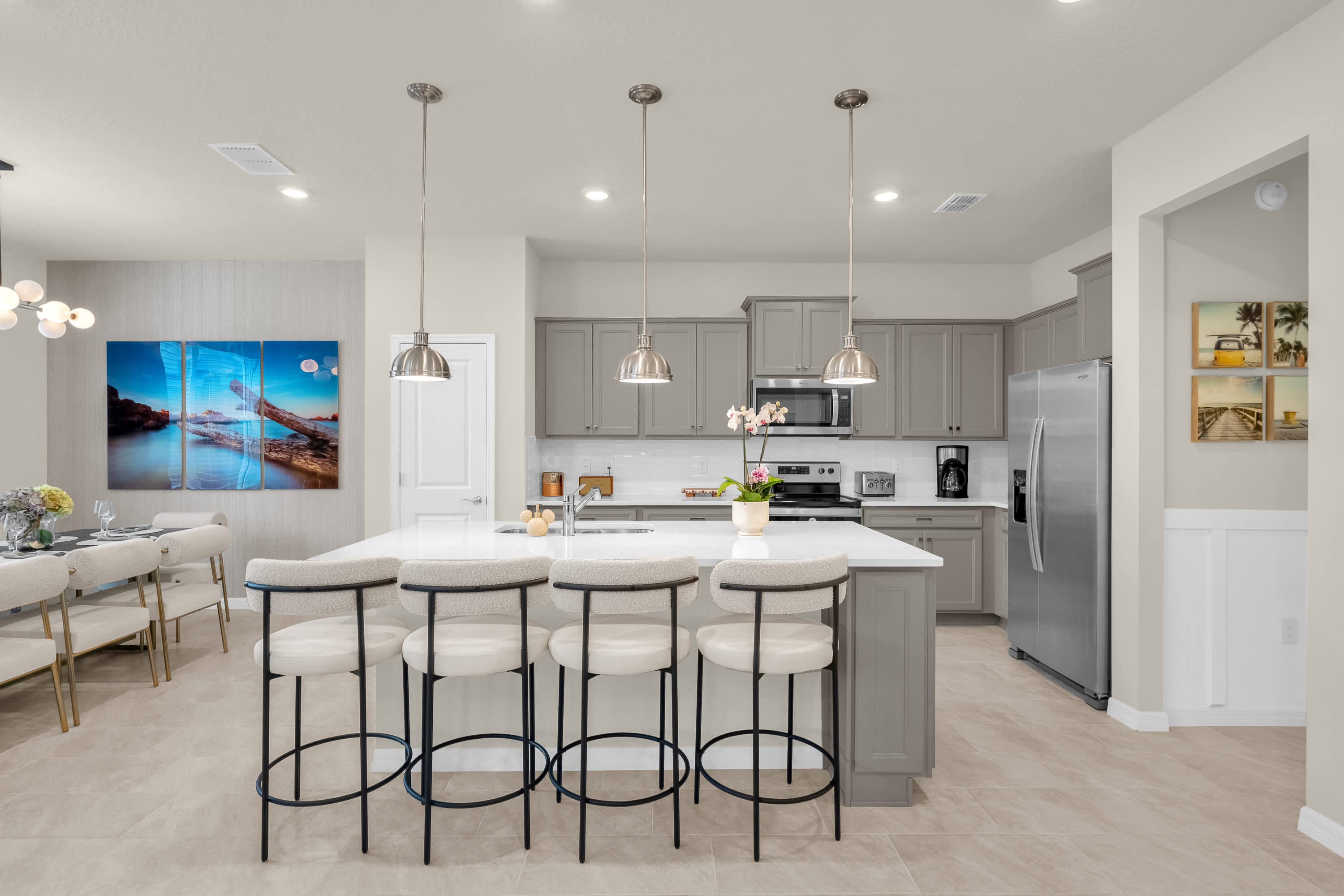 Fully Equipped Chef's Kitchen