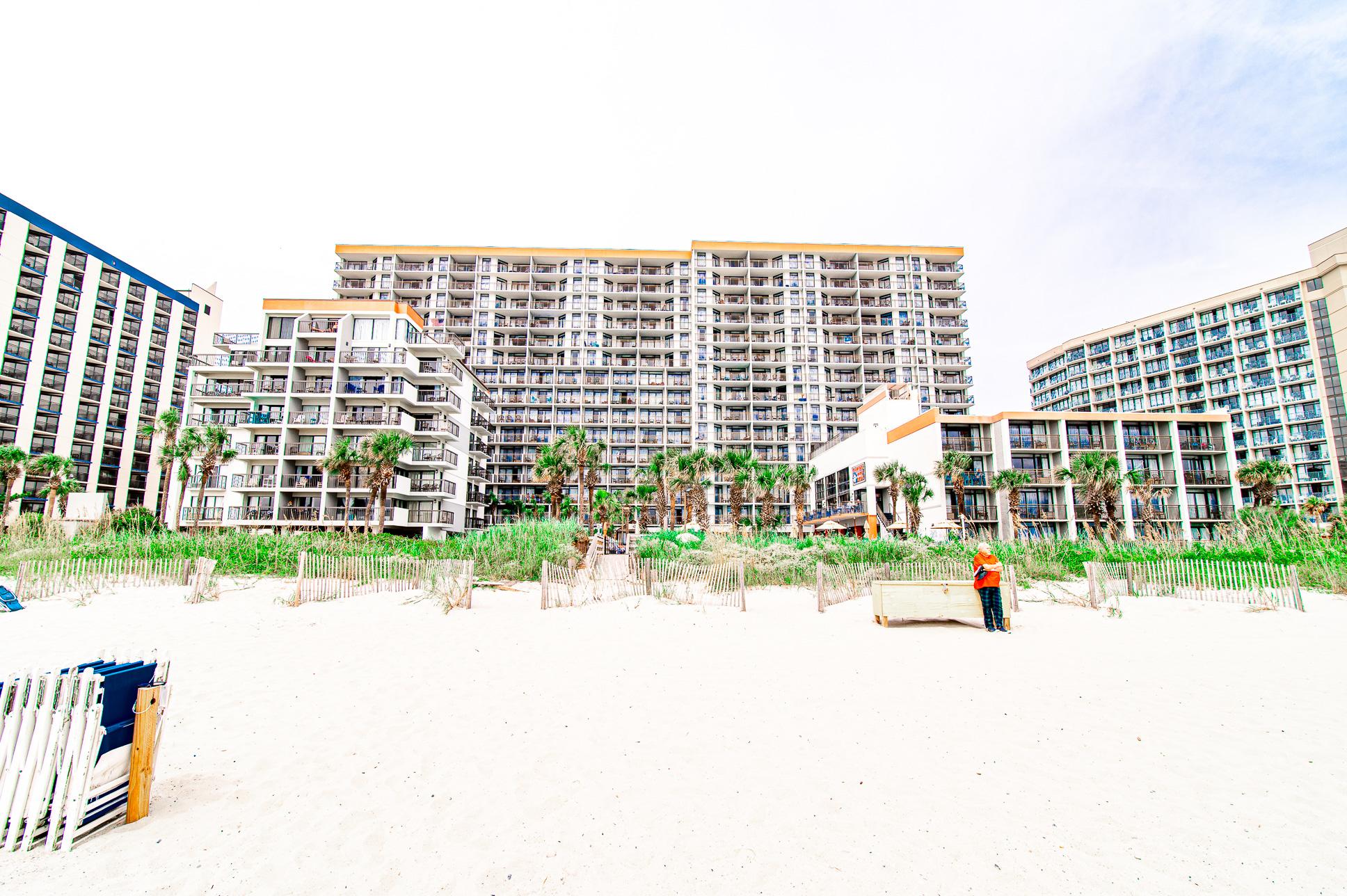 Oceanfront Resort Suite w Lazy River