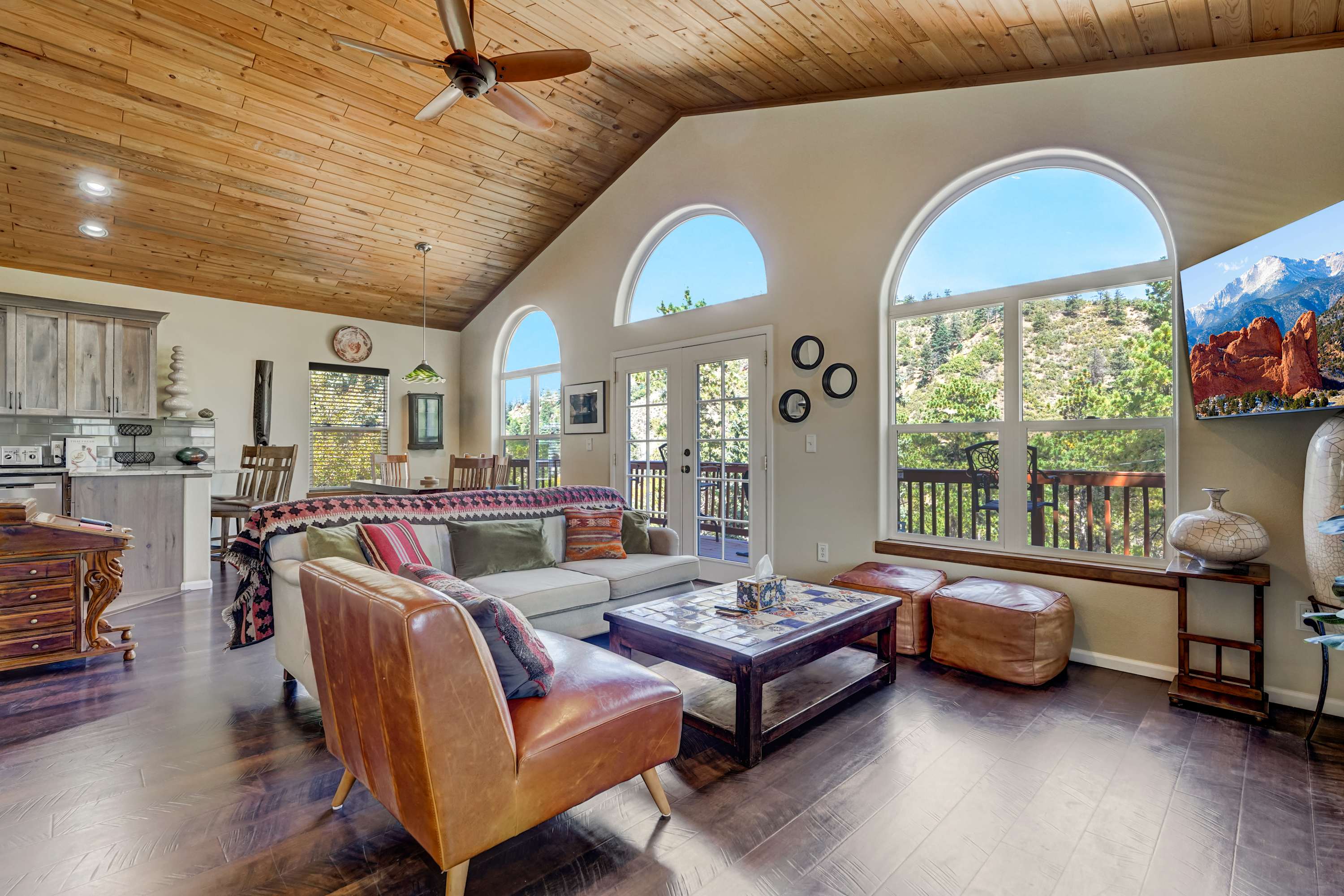 5BD – Large Yard & Firepit | Escape to the Mtns! — Cascade-Chipita Park, CO — vacation rental
