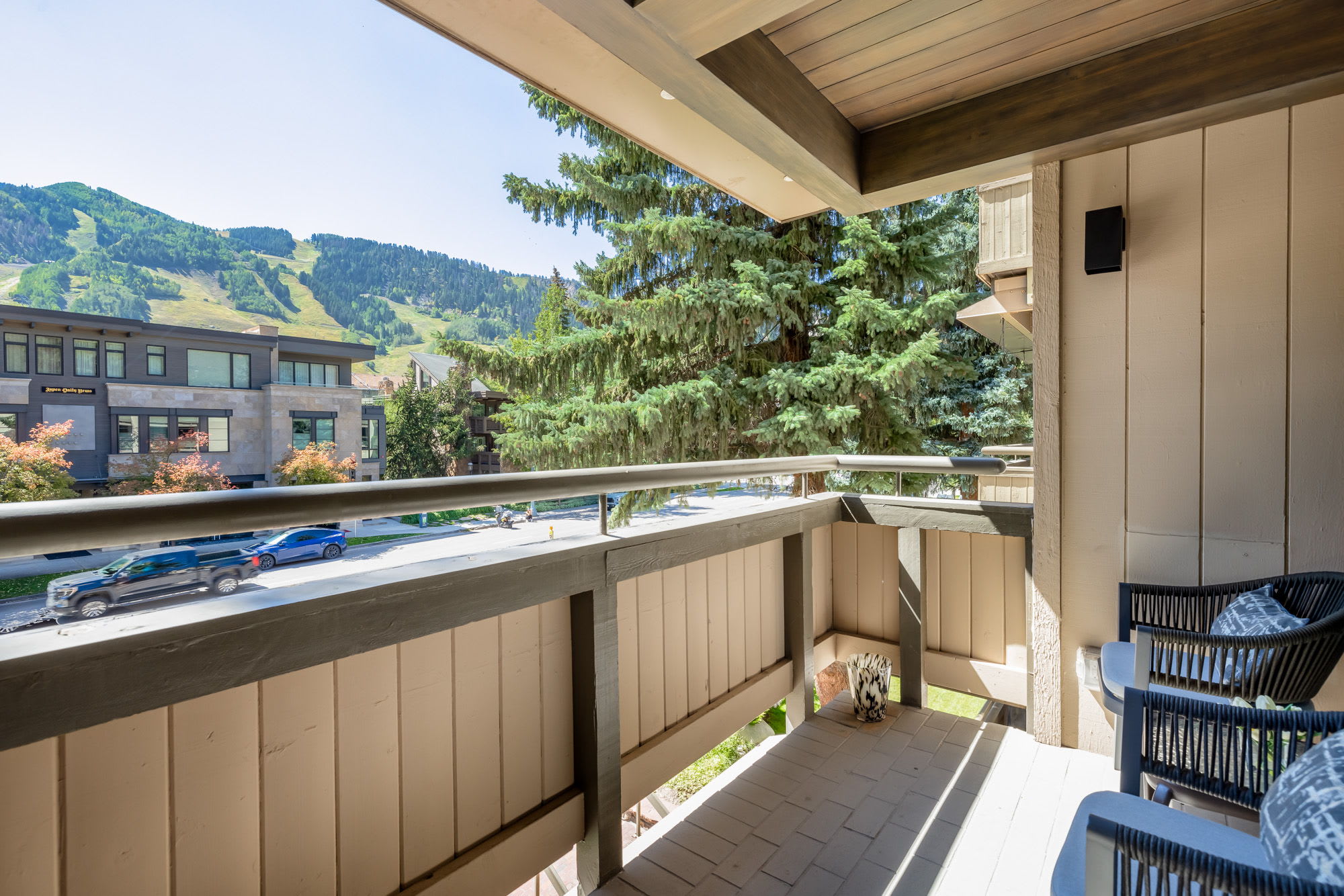 Renovated Aspen 2BR Condo - Walk to Gondola! - Foto 1