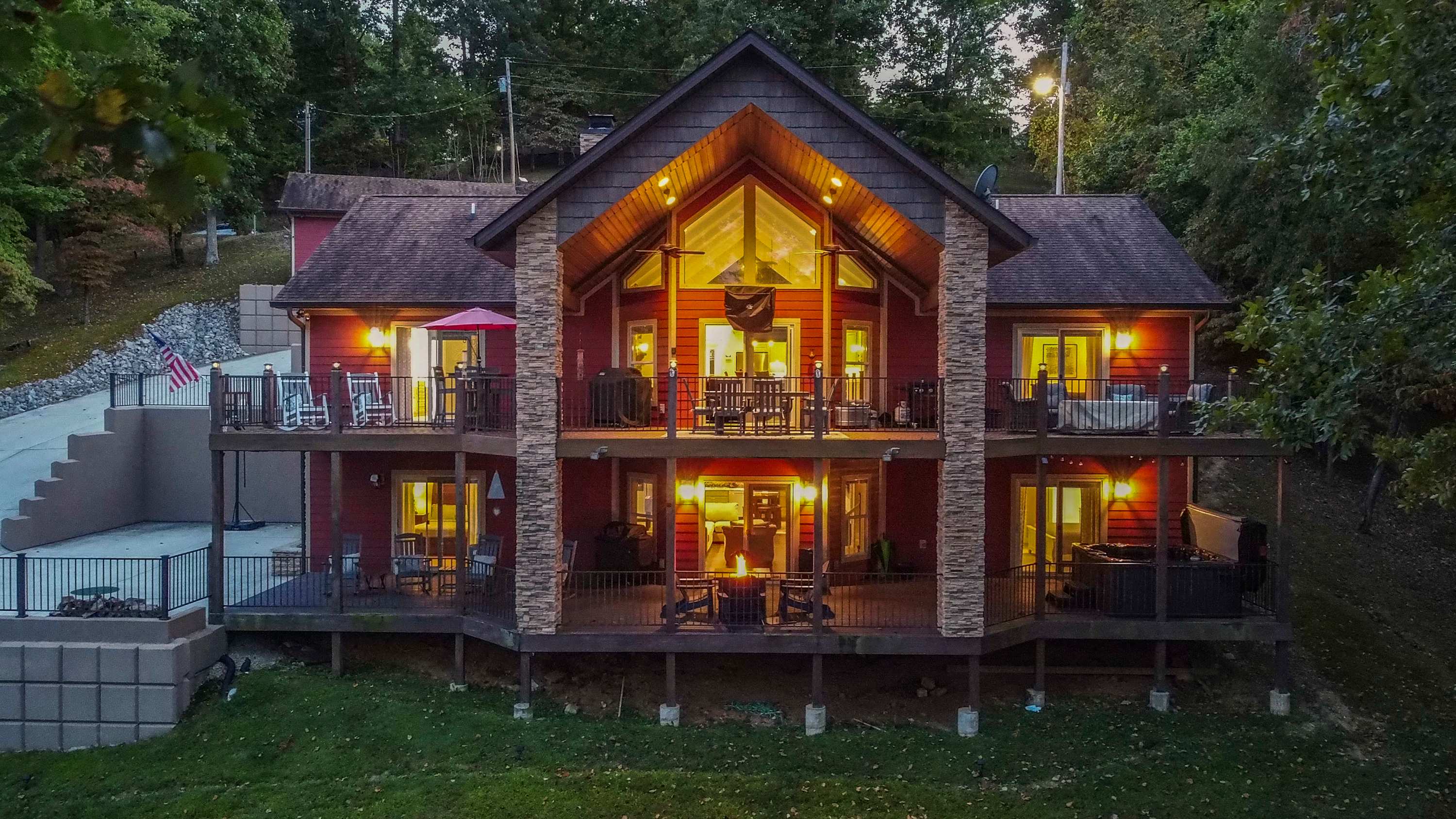 Nor Largo Lake House | Private Dock + Boat Slip, Hot Tub, Fire Pit 5
