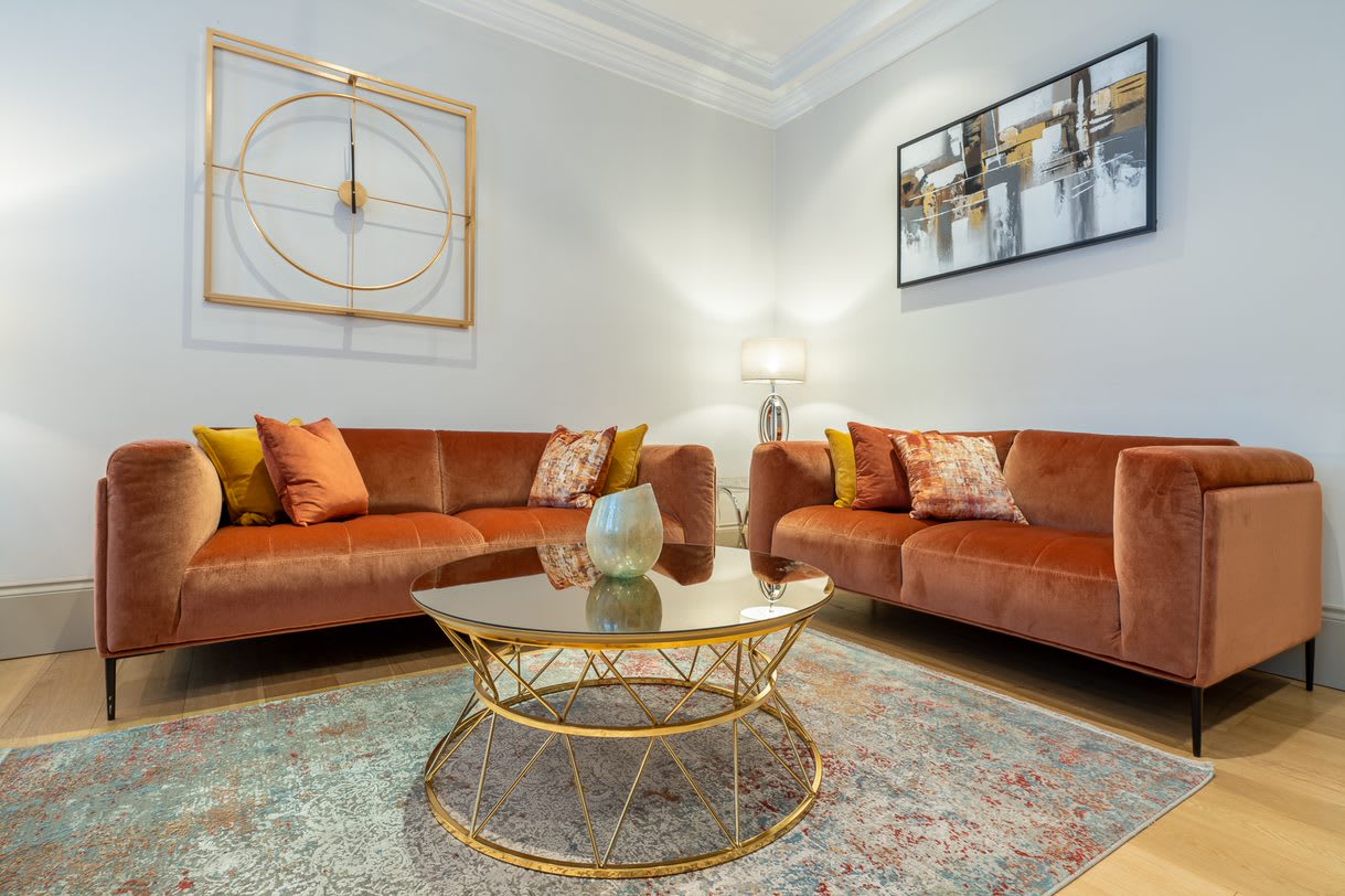 View Luxury 4-Bed Apartment in Mayfair in Hertford Street W1J 7SL Luxury 4-Bed Apartment in Mayfair in Hertford Street W1J 7SL - Property image 6 - VivreStays