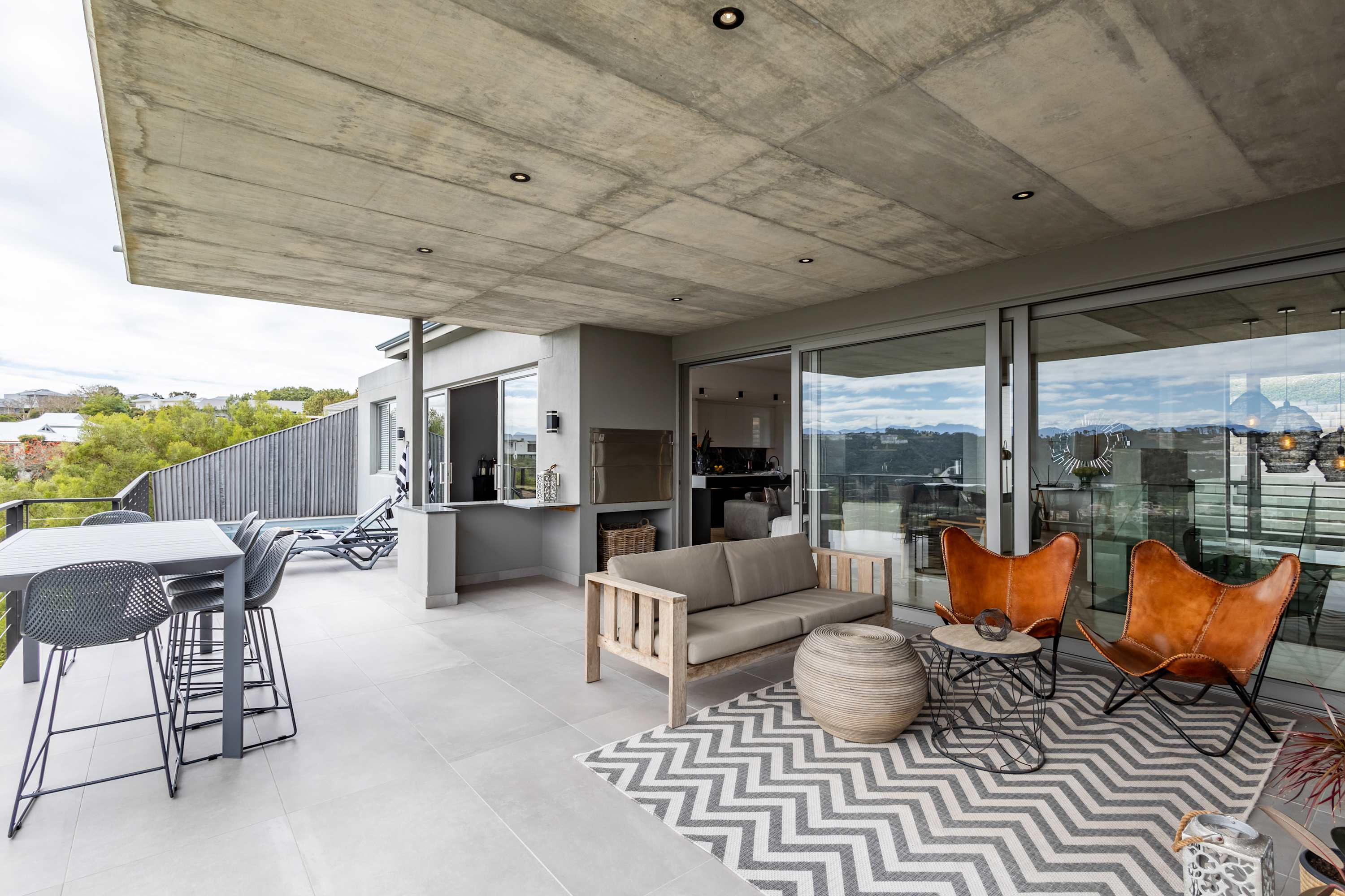 Villa Pacifico | 4BR Hilltop Lux, Pool & View — Plettenberg Bay, Western Cape — vacation rental
