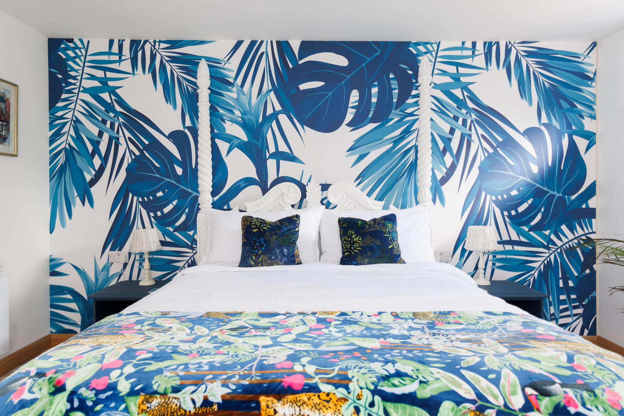 Comfy linen and cushions to ensure you have a good nights rest.