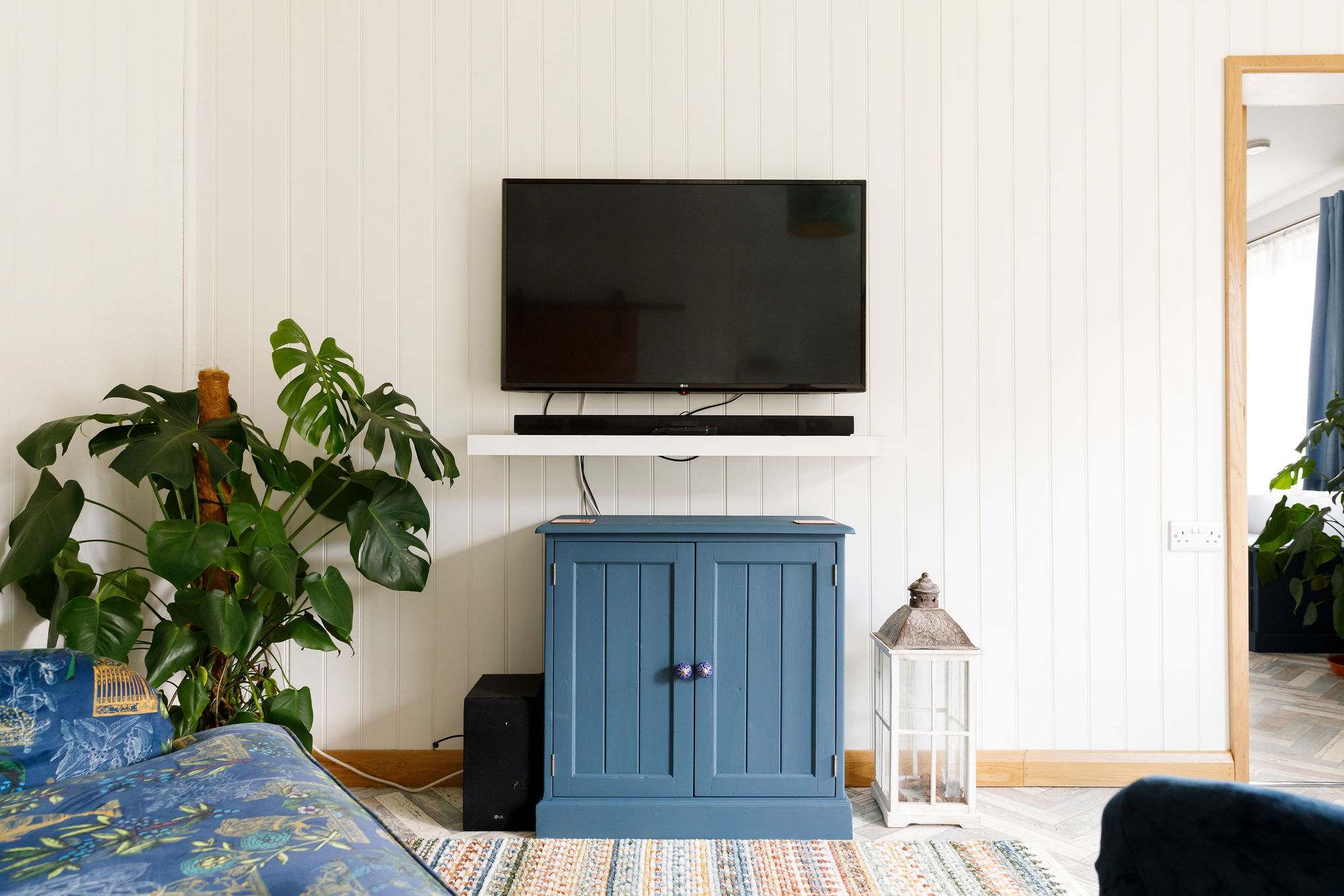 A smart TV to enjoy your favourite tv shows or film.