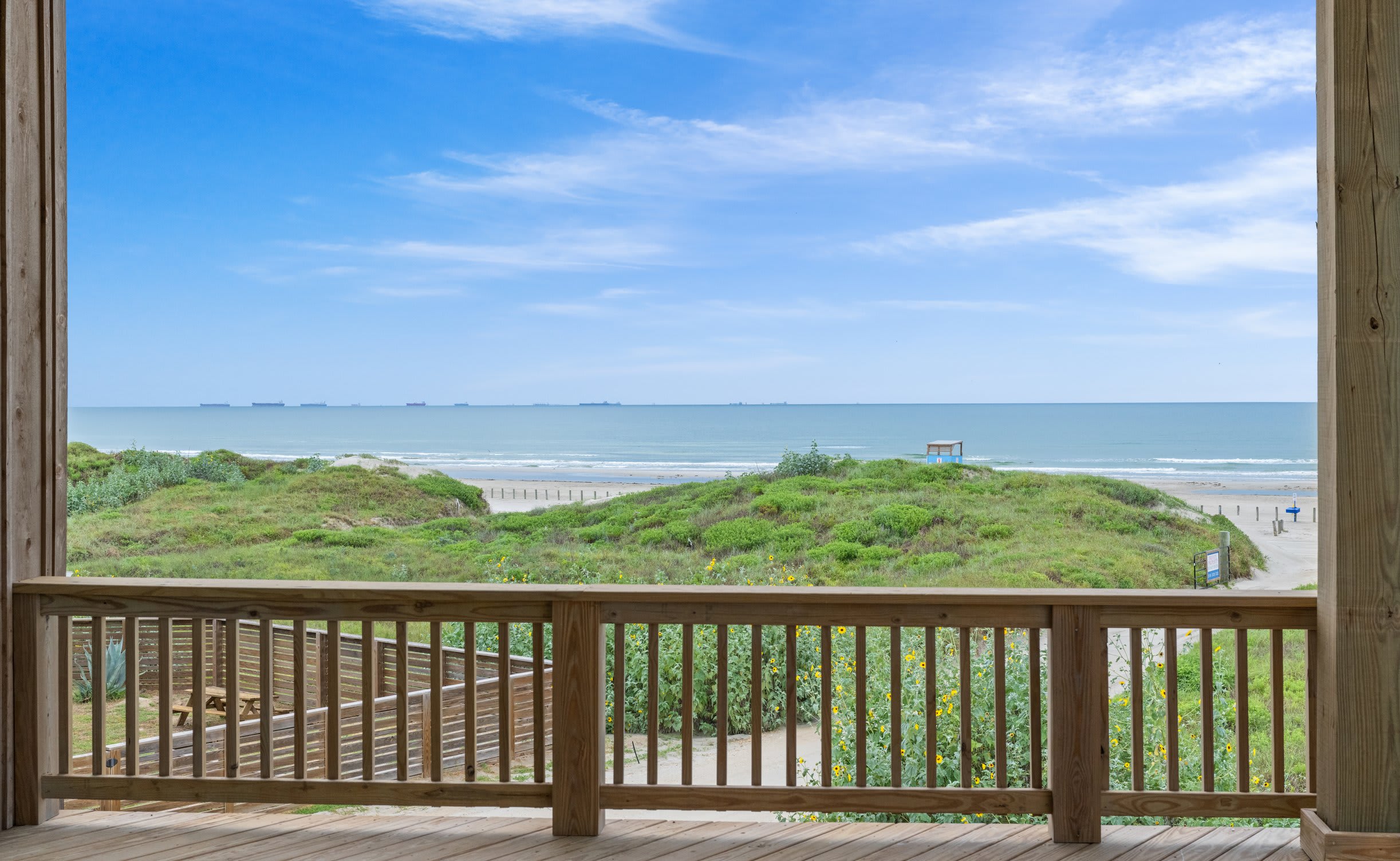 Golf Cart Included, Beach Access | The Outlook