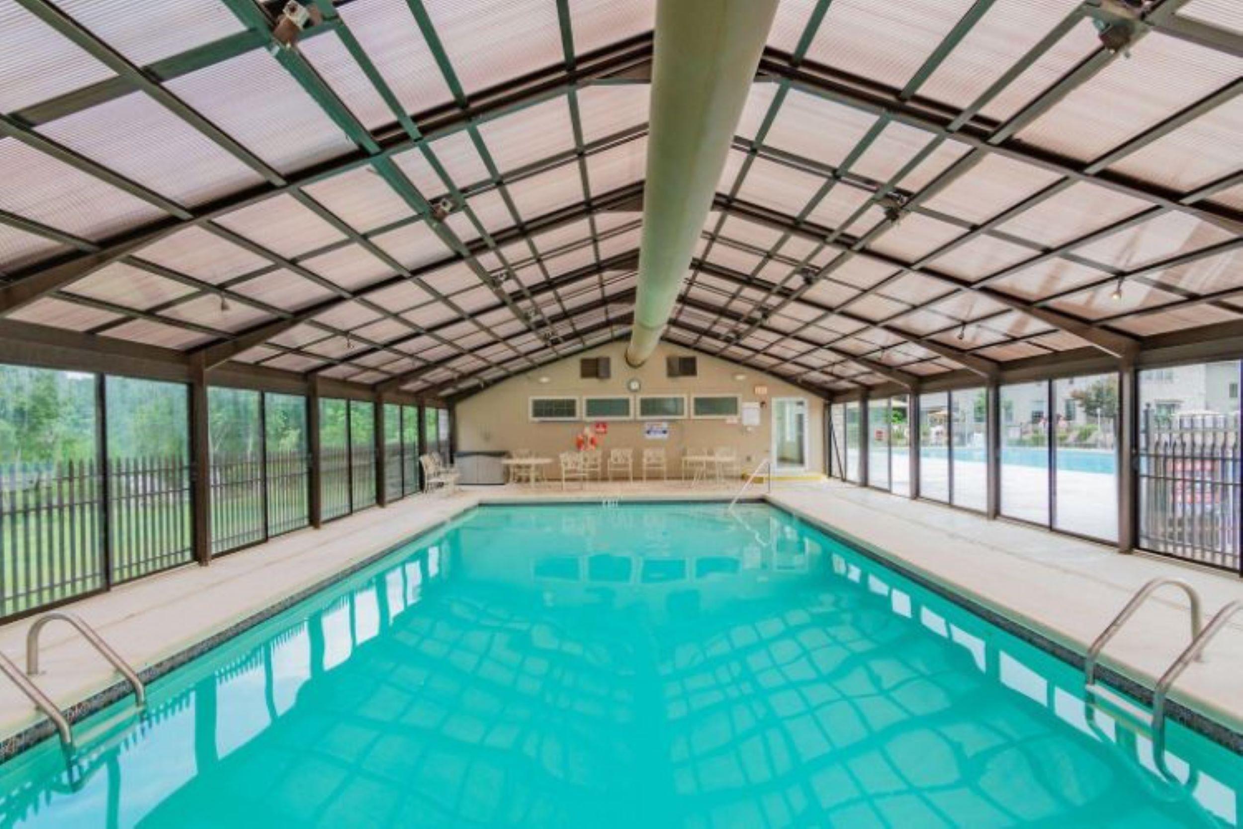 Community Indoor pool & hottub - Open year round!