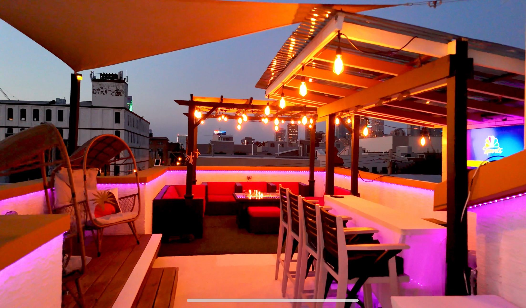 Philly Penthouse w/ Rooftop Paradise