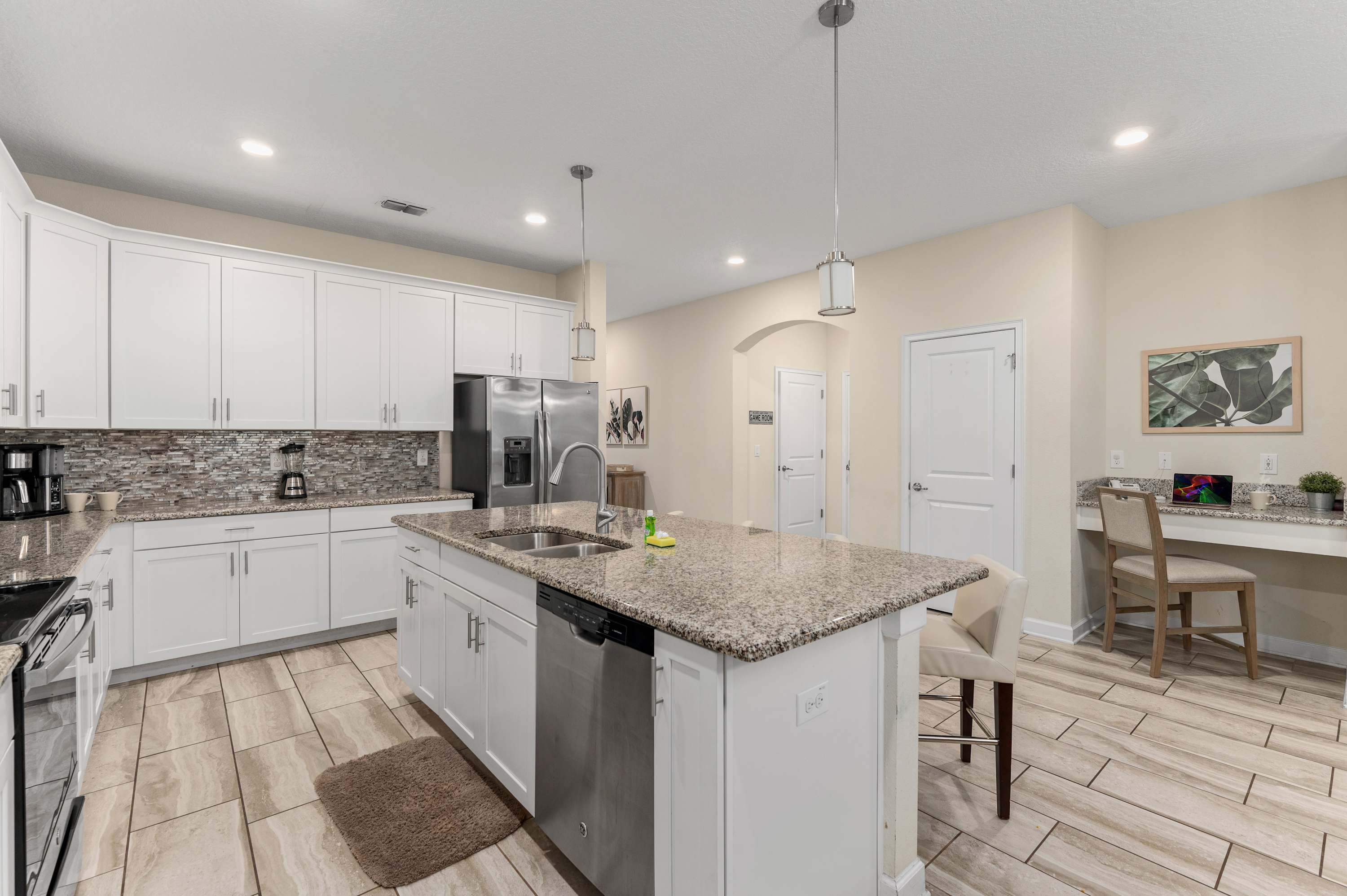 Heated Pool, Game Room, Lazy River, Waterpark