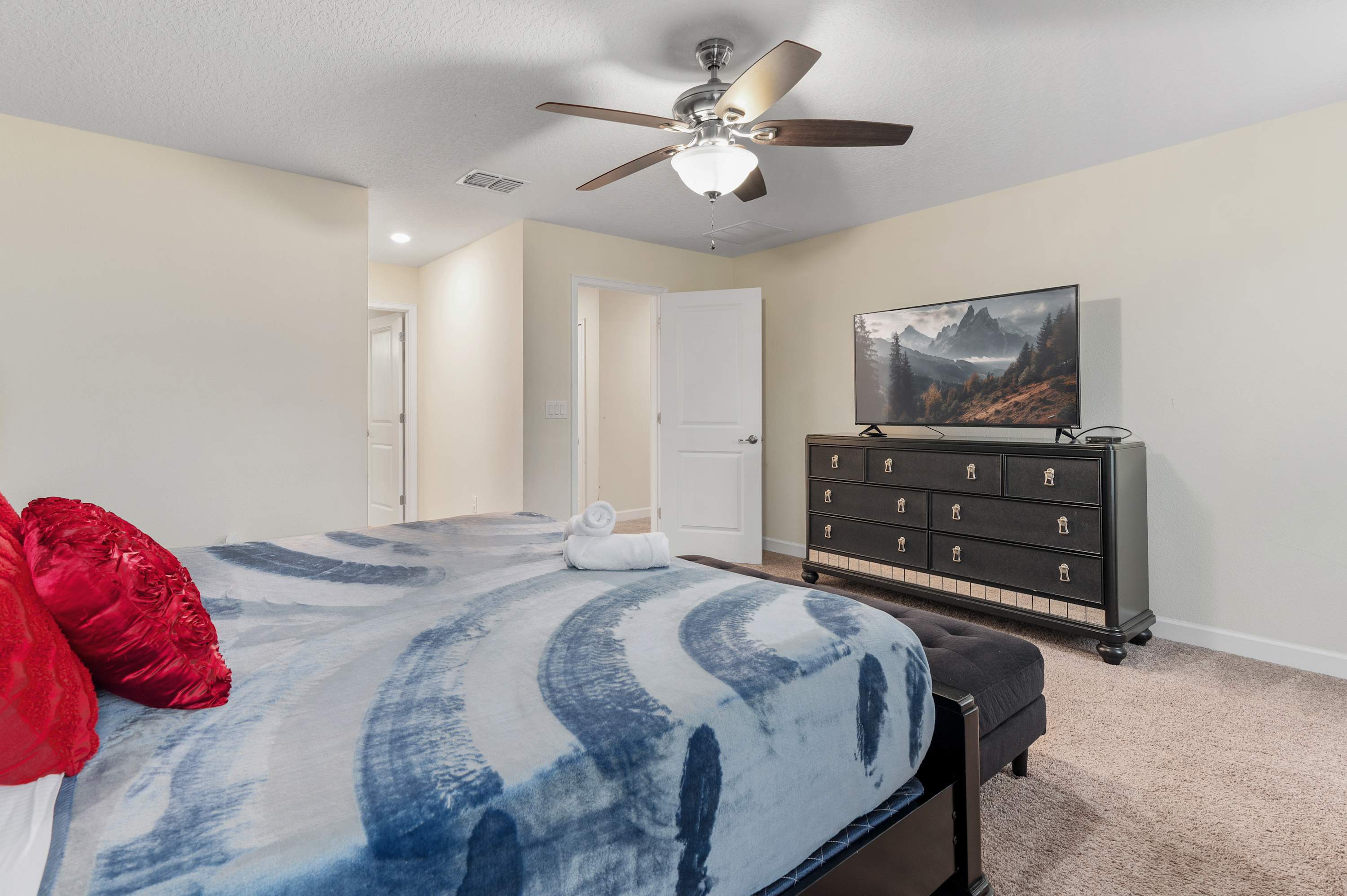 Heated Pool, Game Room, Lazy River, Waterpark