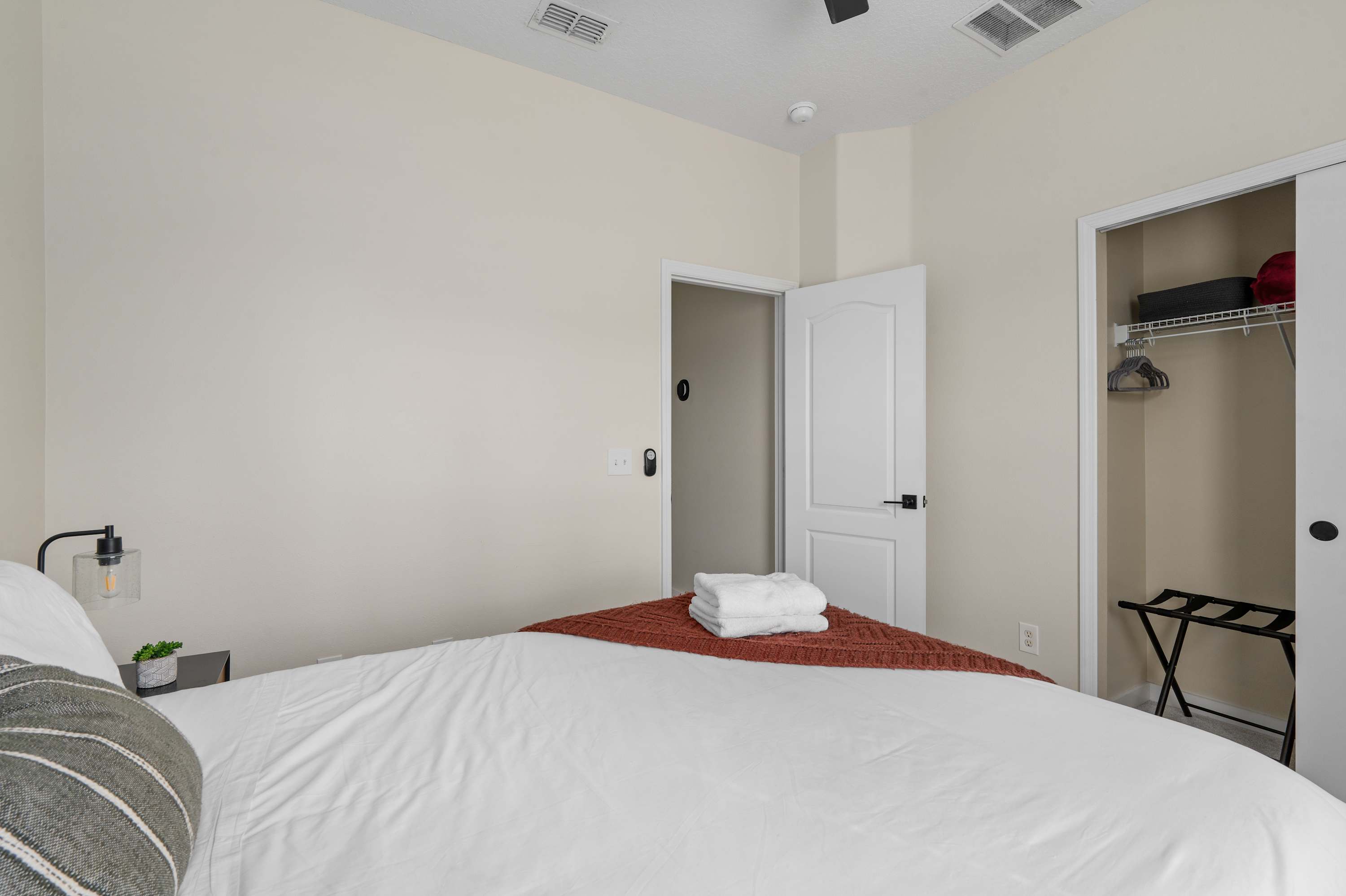 Townhome w/heated pool & game room