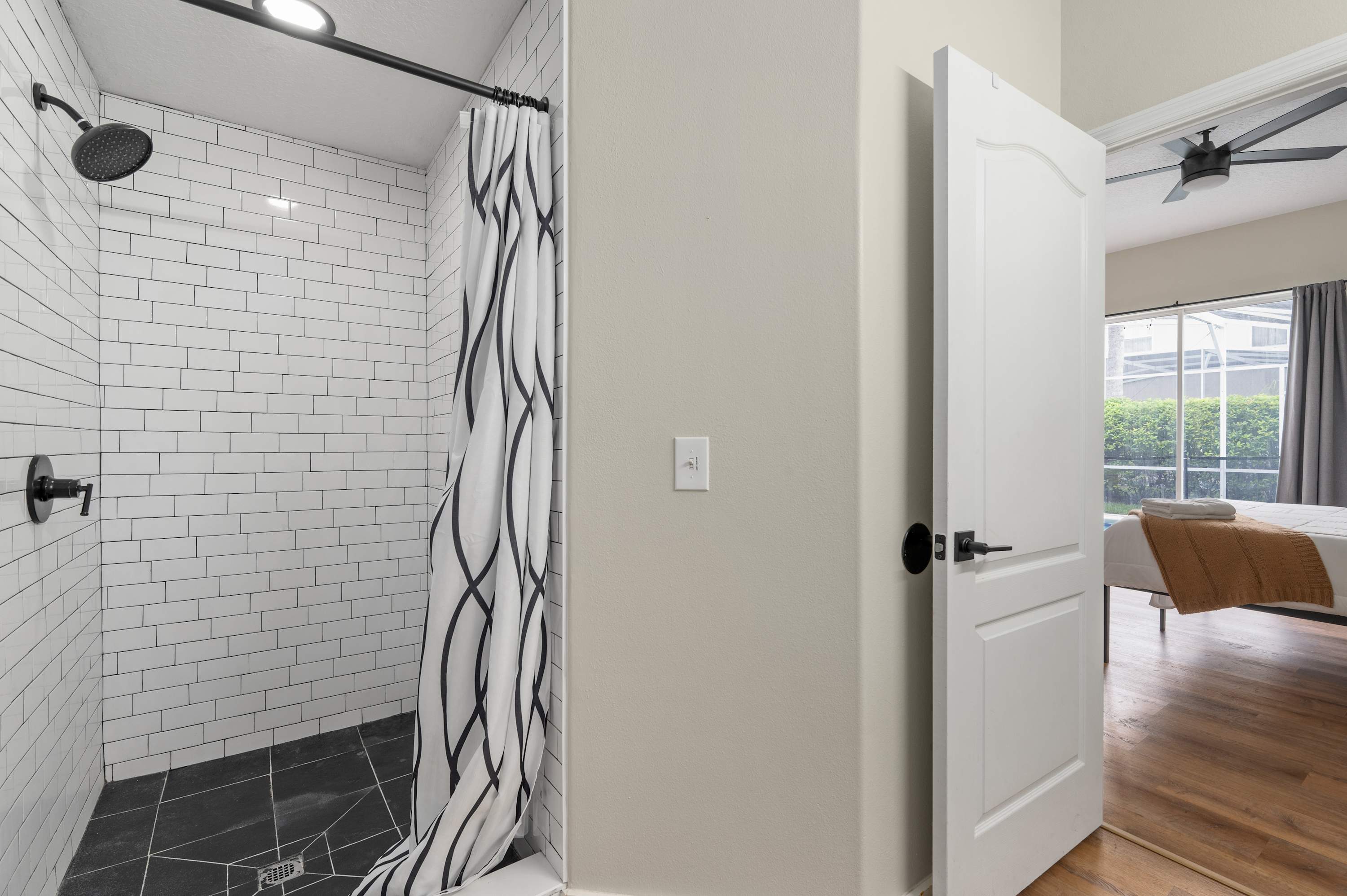 Townhome w/heated pool & game room