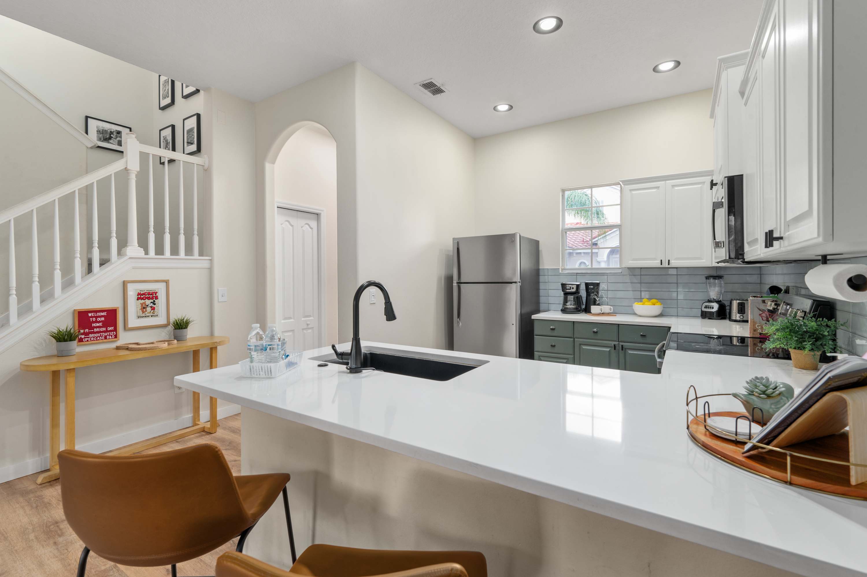 Townhome w/heated pool & game room