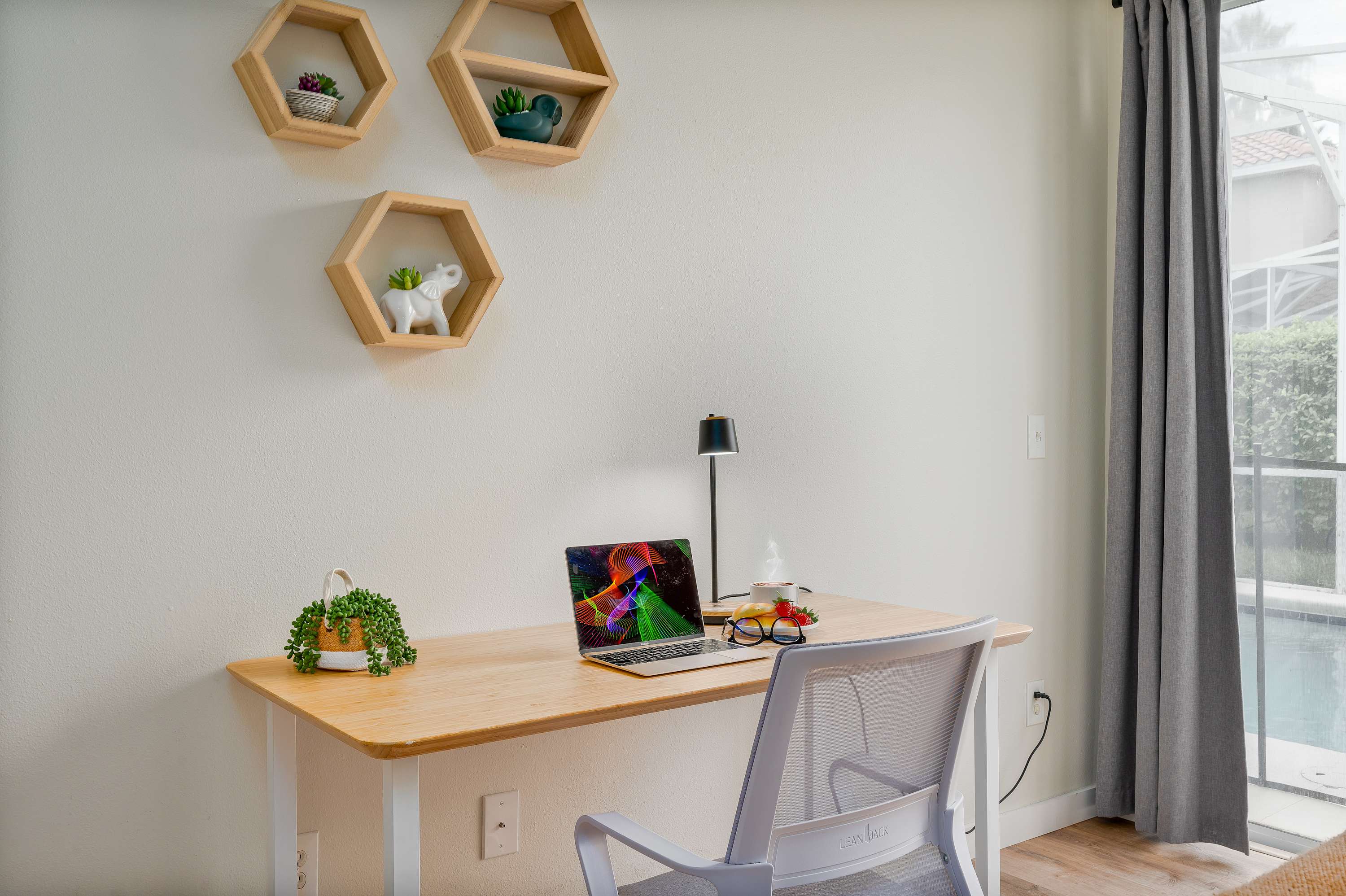 Townhome w/heated pool & game room